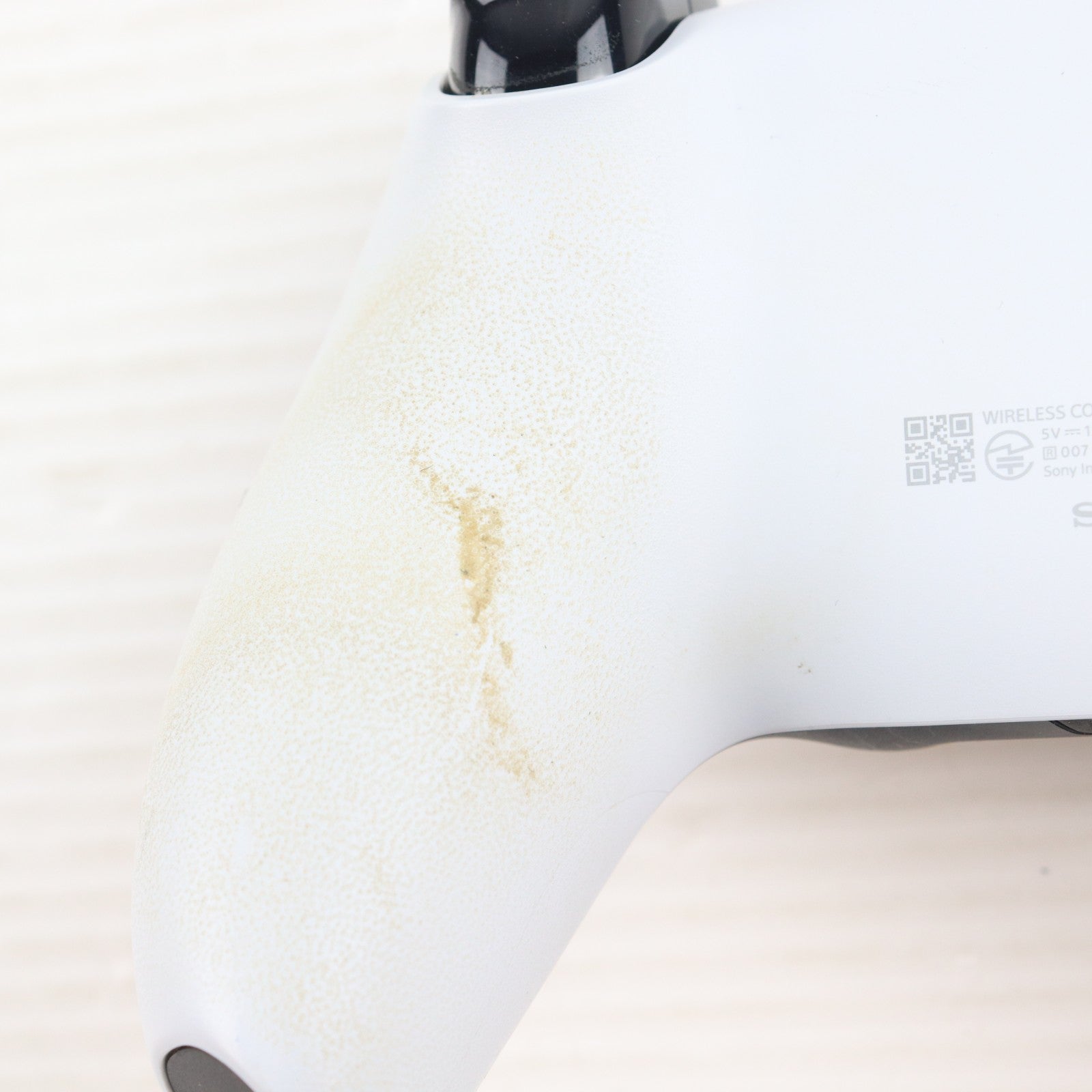 【中古即納】[ACC][PS5] DualSense(デュアルセンス) ワイヤレスコントローラー SIE(CFI-ZCT1J)(20201112)