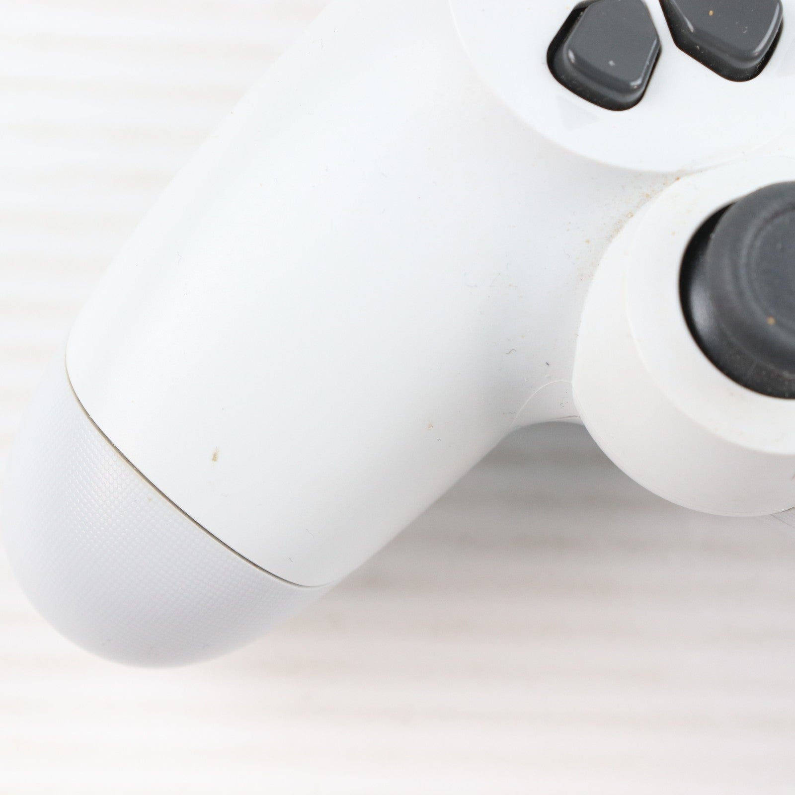 【中古即納】[ACC][PS4] DUALSHOCK 4(デュアルショック4) ワイヤレスコントローラー グレイシャー・ホワイト SIE(CUH-ZCT2J13)(20170223)