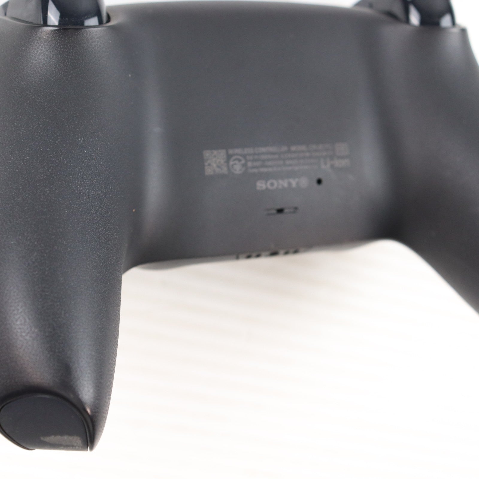 【中古即納】[ACC][PS5] DualSense(デュアルセンス) ワイヤレスコントローラー ミッドナイト ブラック SIE(CFI-ZCT1J01)(20210610)