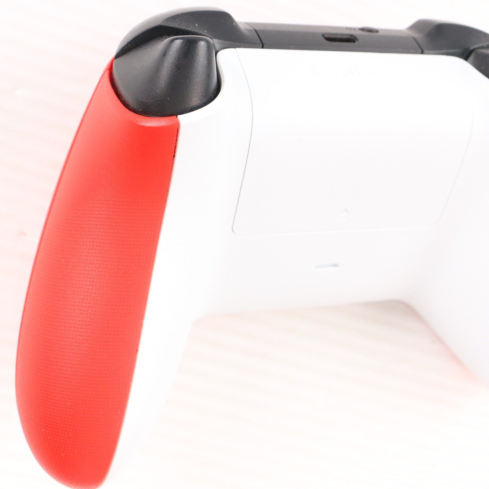 【中古即納】[ACC][XboxX/S] Xbox ワイヤレス コントローラー(パルス レッド) 日本マイクロソフト(QAU-00015)(20210223)