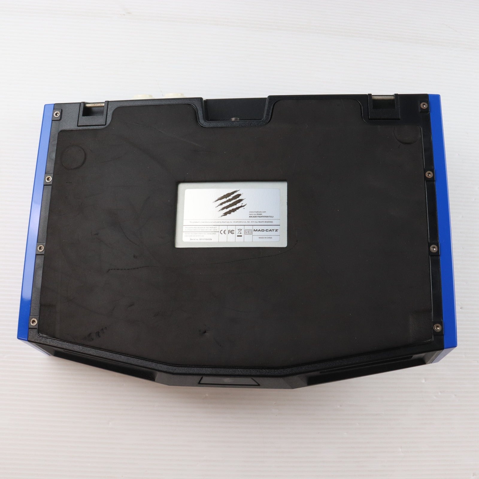 【中古即納】[ACC][PS4] Mad Catz Arcade FightStick Tournament Edition 2(マッドキャッツ アーケード ファイトスティック トーナメントエディション2) ソニーライセンス商品 Mad Catz(マッドキャッツ)(MCS-FS-MC-TE2)(20141023)