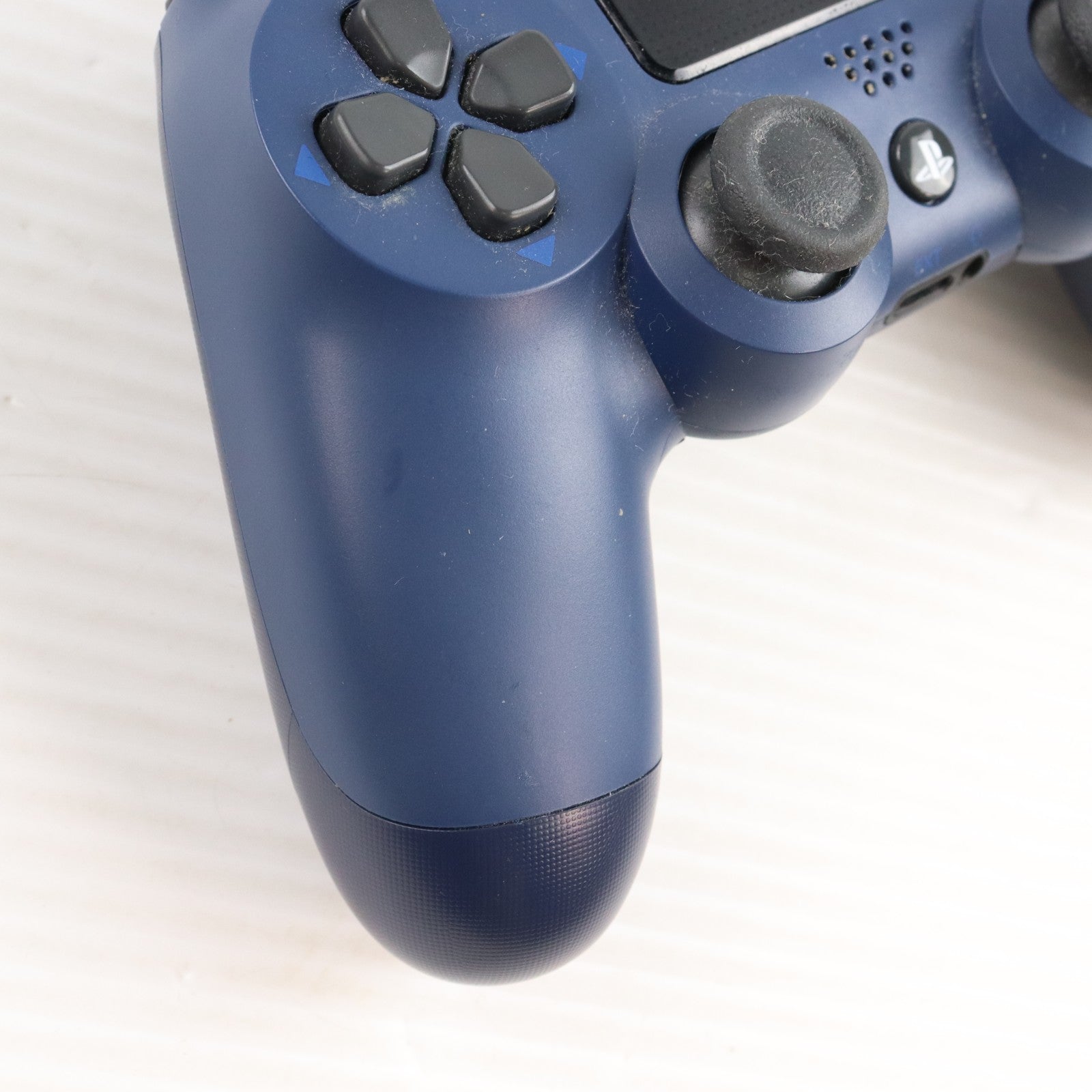 【中古即納】[ACC][PS4] ワイヤレスコントローラー DUALSHOCK4(デュアルショック4) ミッドナイト・ブルー SIE(CUH-ZCT2J22)(20171103)