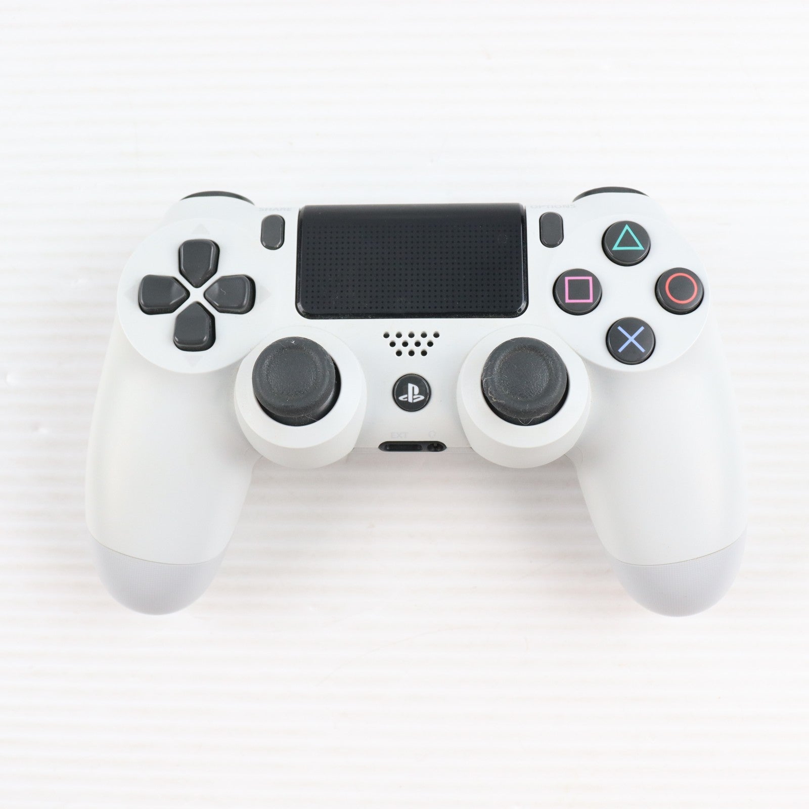【中古即納】[ACC][PS4] DUALSHOCK 4(デュアルショック4) ワイヤレスコントローラー グレイシャー・ホワイト SIE(CUH-ZCT2J13)(20170223)