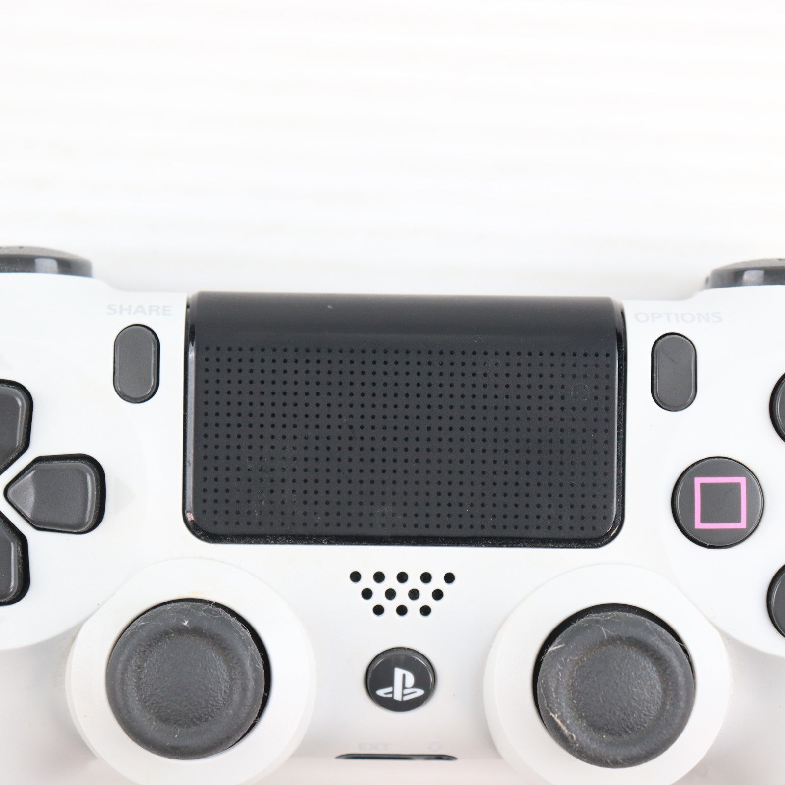 【中古即納】[ACC][PS4] DUALSHOCK 4(デュアルショック4) ワイヤレスコントローラー グレイシャー・ホワイト SIE(CUH-ZCT2J13)(20170223)