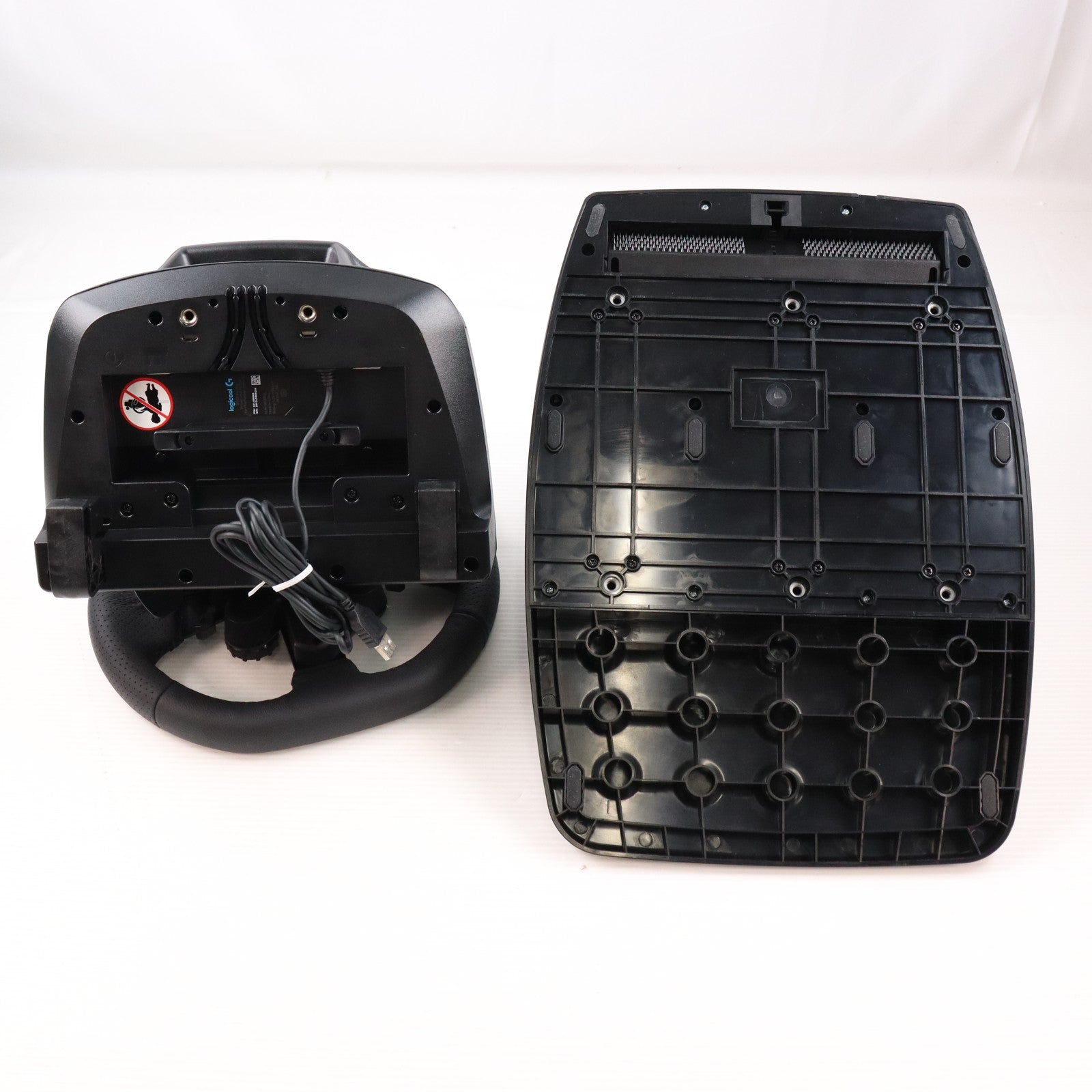 【中古即納】[ACC][PS4] G923 Racing Wheel & Pedal(G923 レーシングホイール&ペダル) Logicool(ロジクール)(G923)(20200917)