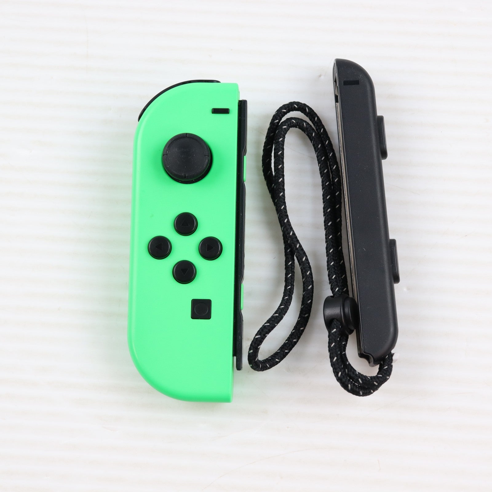 【中古即納】[ACC][Switch] Joy-Con(L) ネオングリーン(ジョイコンL ネオングリーン) 任天堂(HAC-015)(20170721)