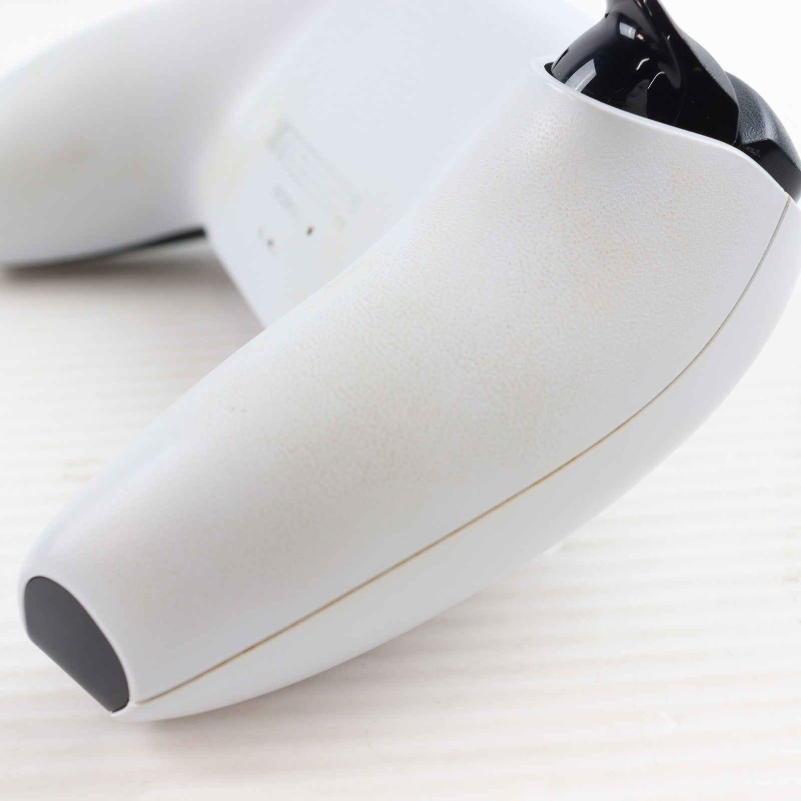 【中古即納】[ACC][PS5] DualSense(デュアルセンス) ワイヤレスコントローラー SIE(CFI-ZCT1J)(20201112)