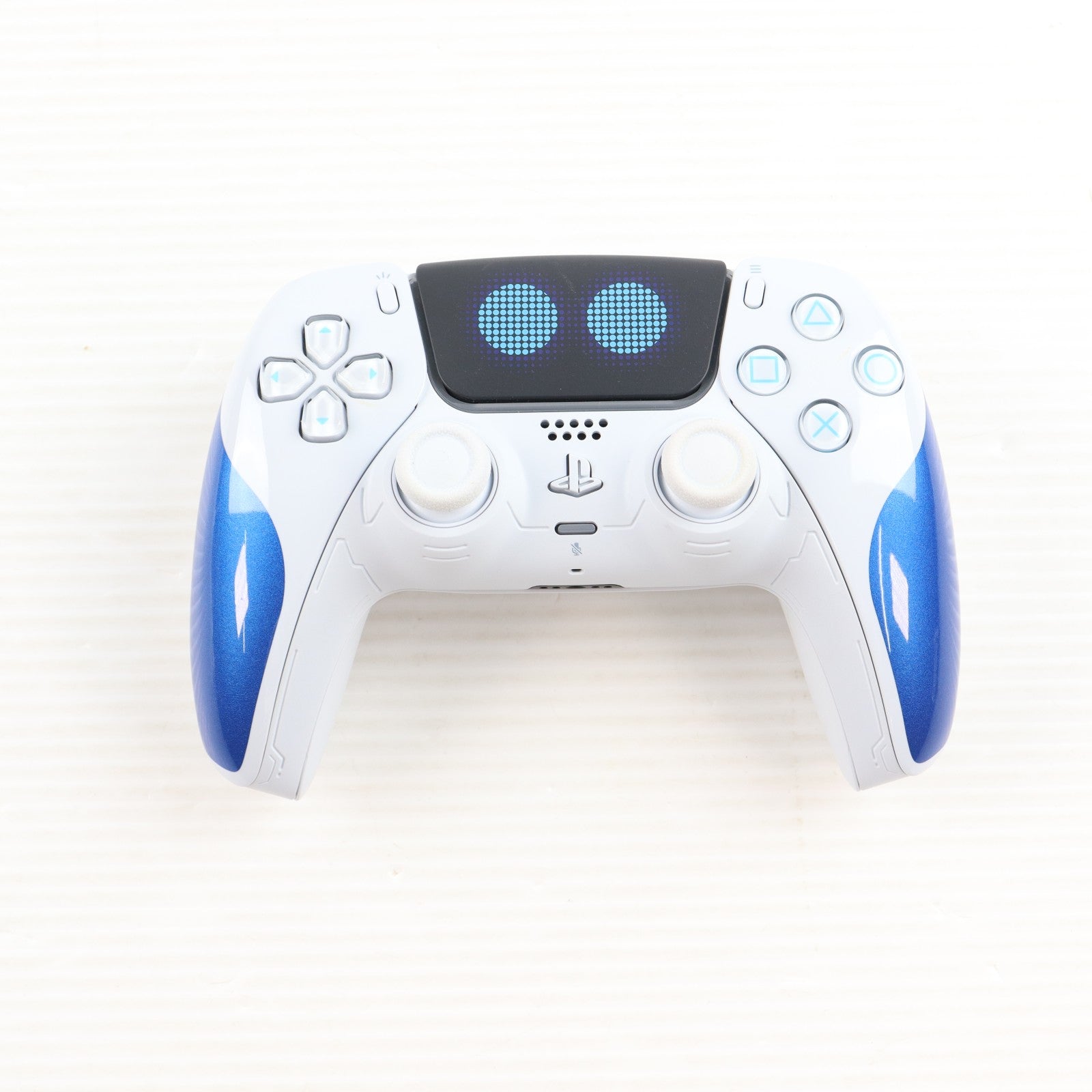 【中古即納】[ACC][PS5] DualSense(デュアルセンス) ワイヤレスコントローラー アストロボット ジョイフル リミテッドエディション SIE(CFI-ZCT1JZC)(20251030)