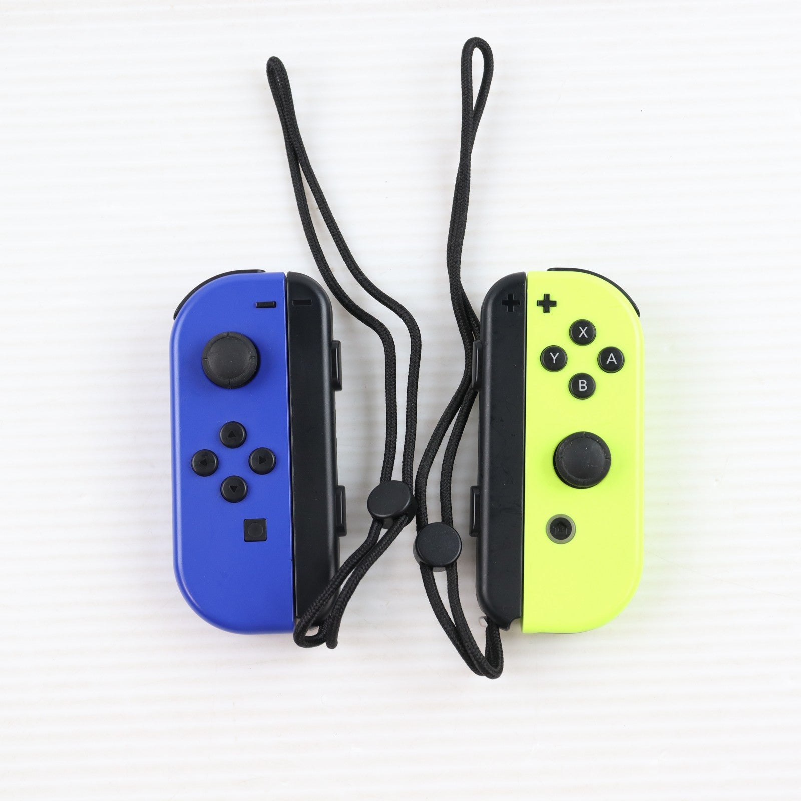 【中古即納】[ACC][Switch] Joy-Con(L) ブルー/(R) ネオンイエロー(ジョイコンL ブルー/R ネオンイエロー) 任天堂(HAC-A-JAPAA)(20191004)
