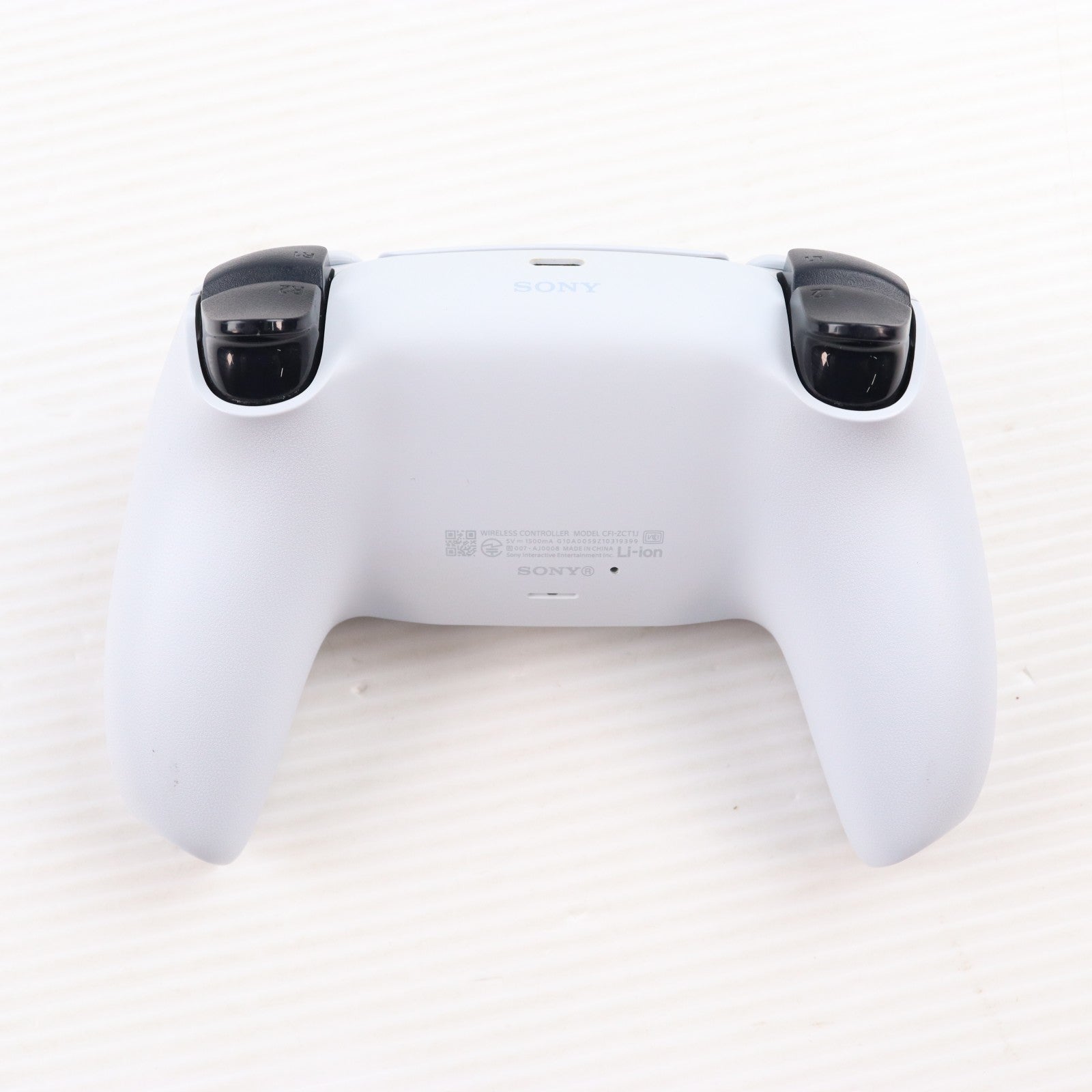 【中古即納】[ACC][PS5] DualSense(デュアルセンス) ワイヤレスコントローラー SIE(CFI-ZCT1J)(20201112)