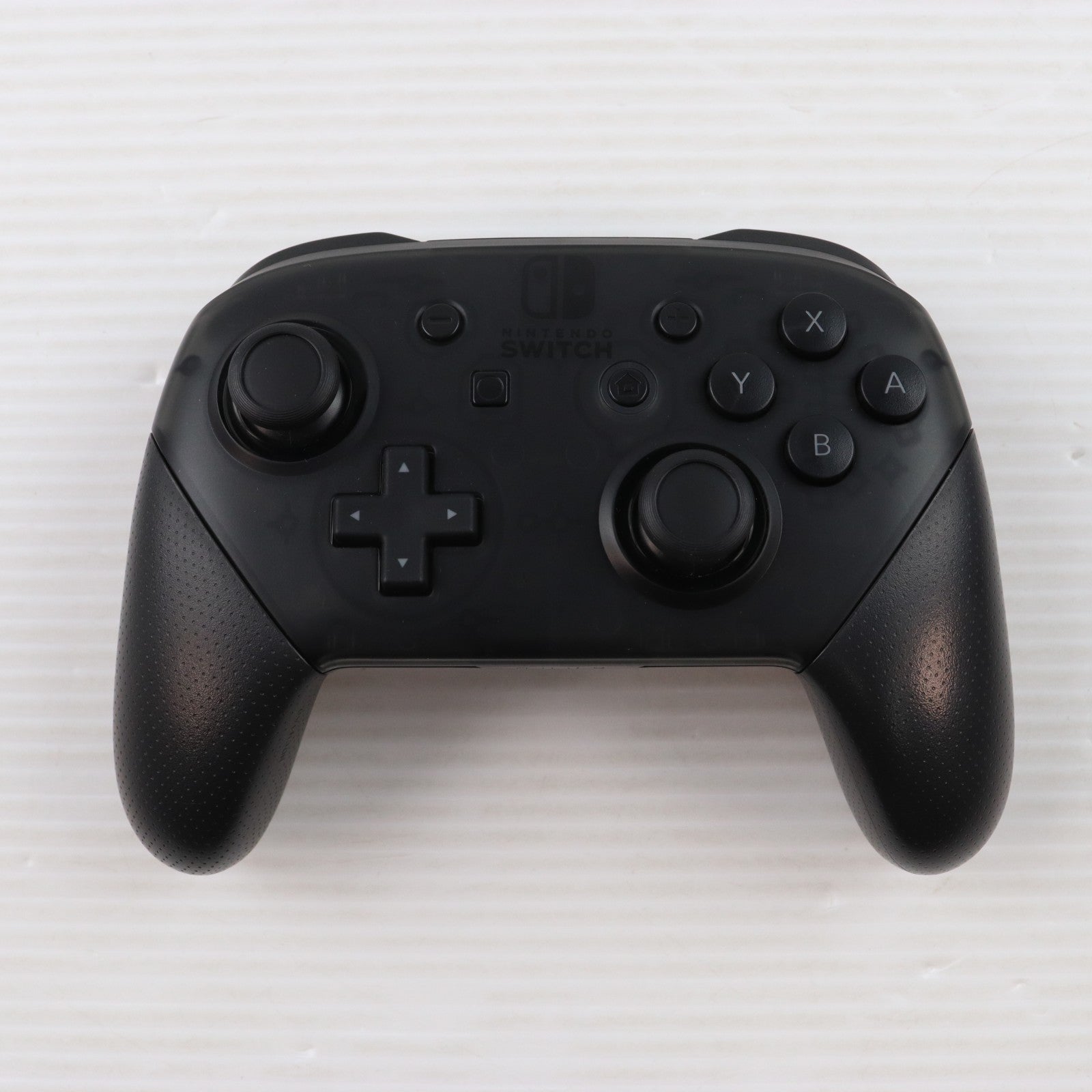 【中古即納】[ACC][Switch] Nintendo Switch Proコントローラー(ニンテンドースイッチ プロコントローラー) 任天堂(HAC-A-FSSKA)(20170303)