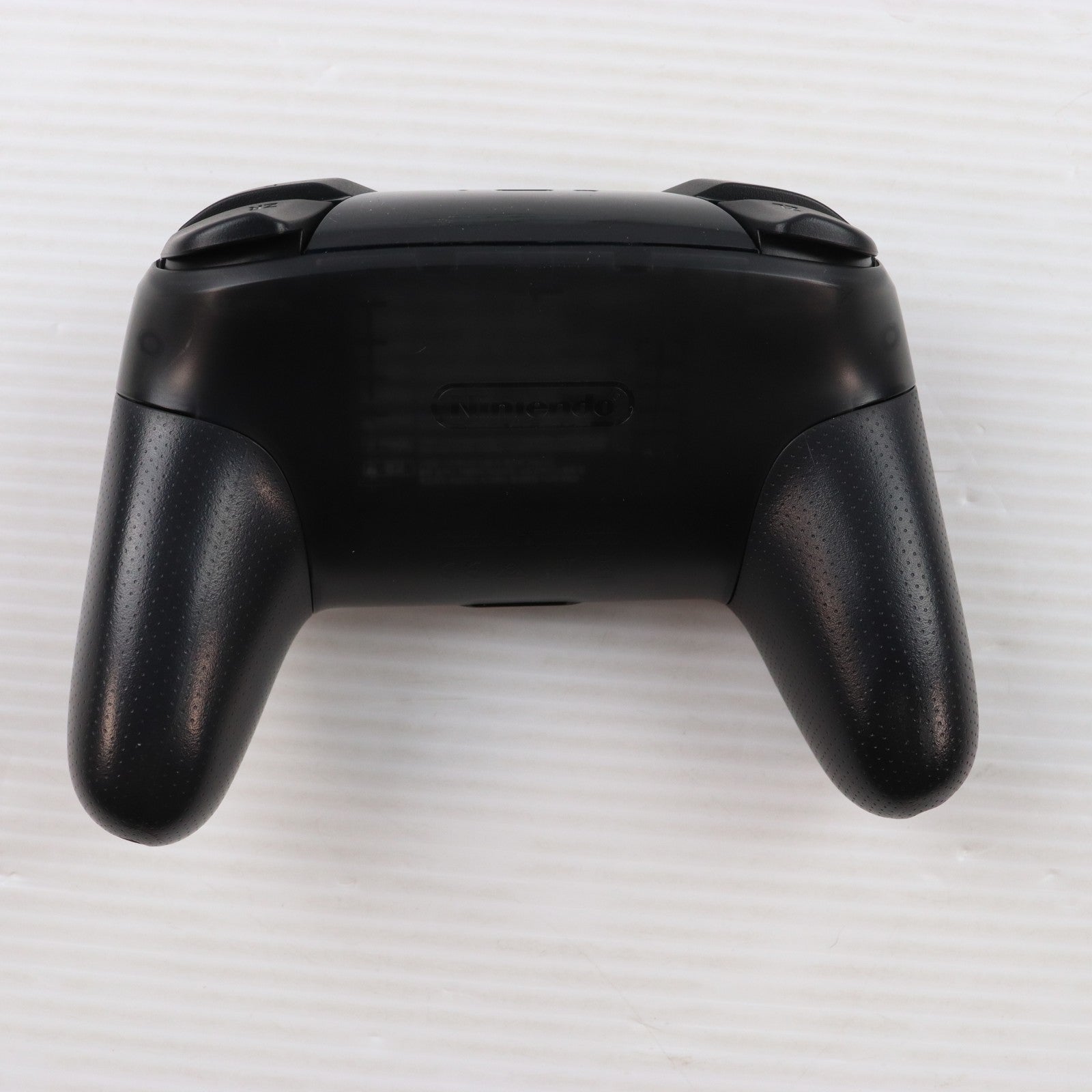 【中古即納】[ACC][Switch] Nintendo Switch Proコントローラー(ニンテンドースイッチ プロコントローラー) 任天堂(HAC-A-FSSKA)(20170303)
