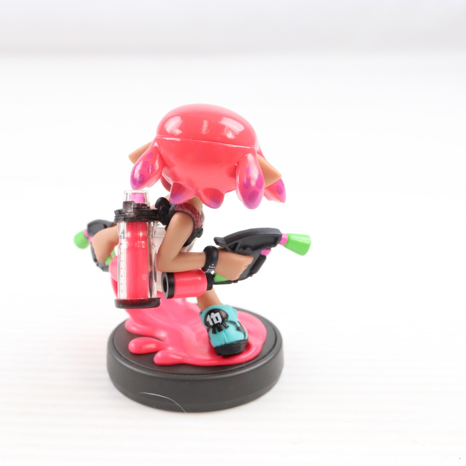 【中古即納】[ACC][Switch] amiibo(アミーボ) ガール【ネオンピンク】(スプラトゥーンシリーズ) 任天堂(NVL-C-AEAJ)(20170721)