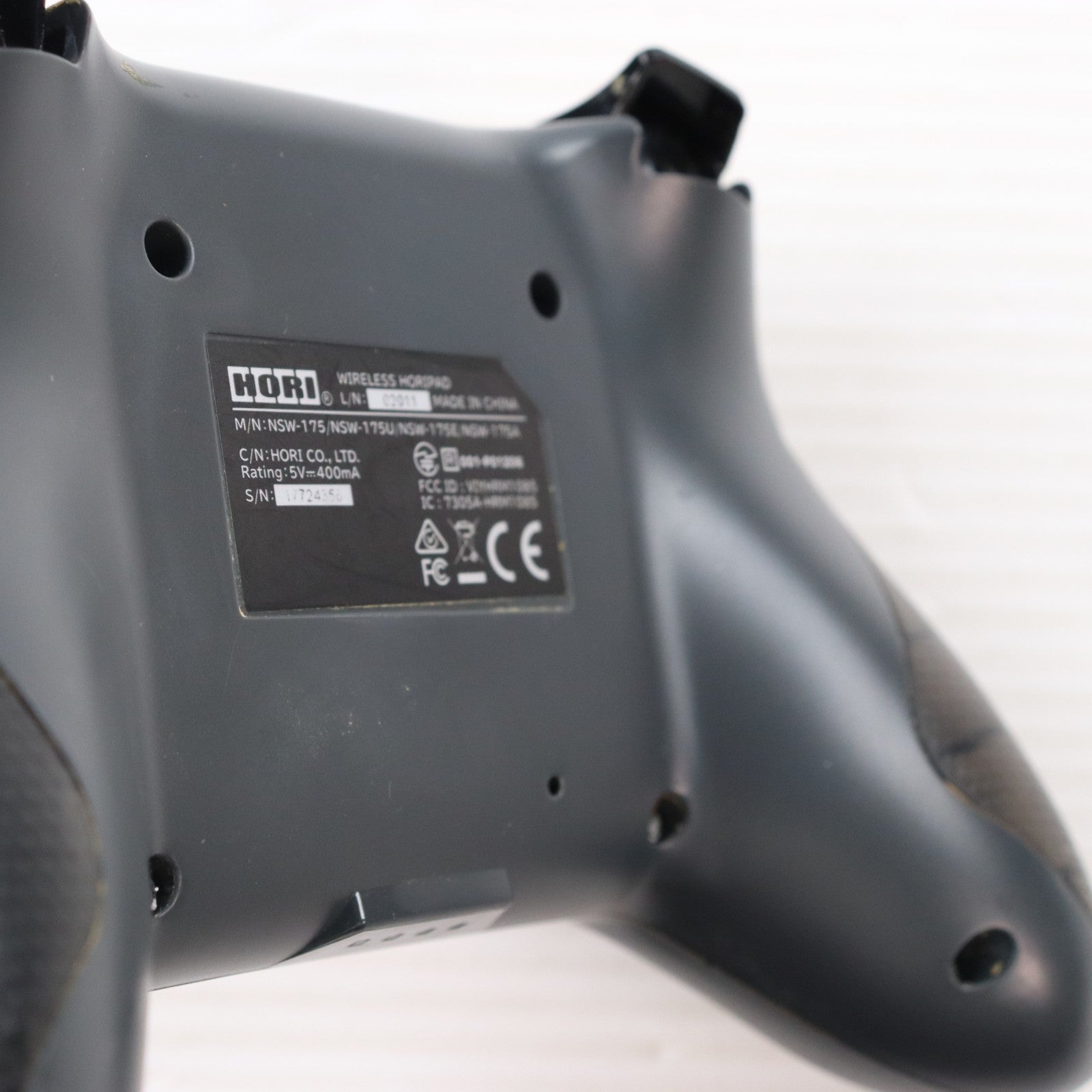 【中古即納】[ACC][Switch] ワイヤレスホリパッド for Nintendo Switch(ニンテンドースイッチ) グレー 任天堂ライセンス商品 HORI(NSW-175)(20190531)