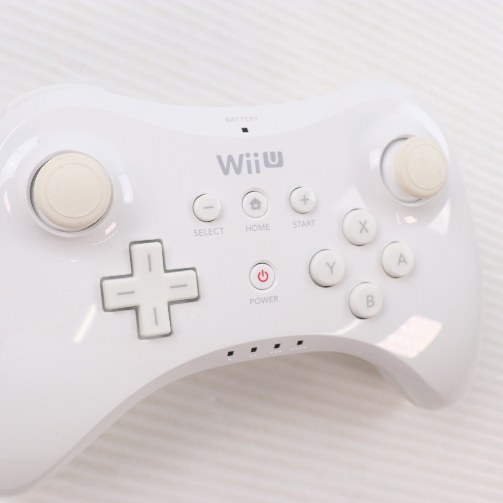 【中古即納】[ACC][WiiU] Wii U PROコントローラー shiro(Wii U プロコントローラー シロ) 任天堂(WUP-A-RSWA)(20121208)
