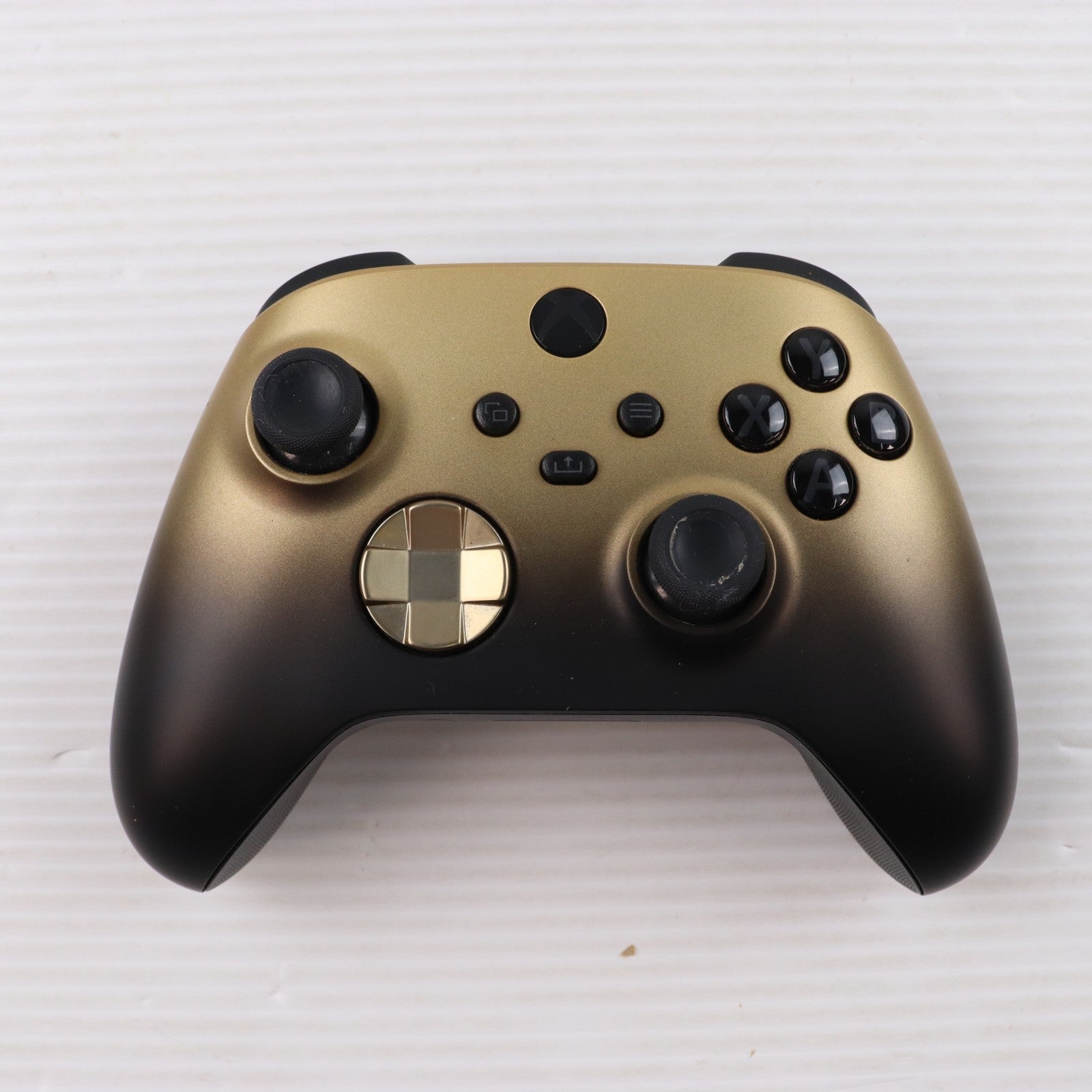 【中古即納】[ACC][XboxX/S] Xbox ワイヤレスコントローラー(ゴールド シャドウ) 日本マイクロソフト(QAU-00123)(20231031)