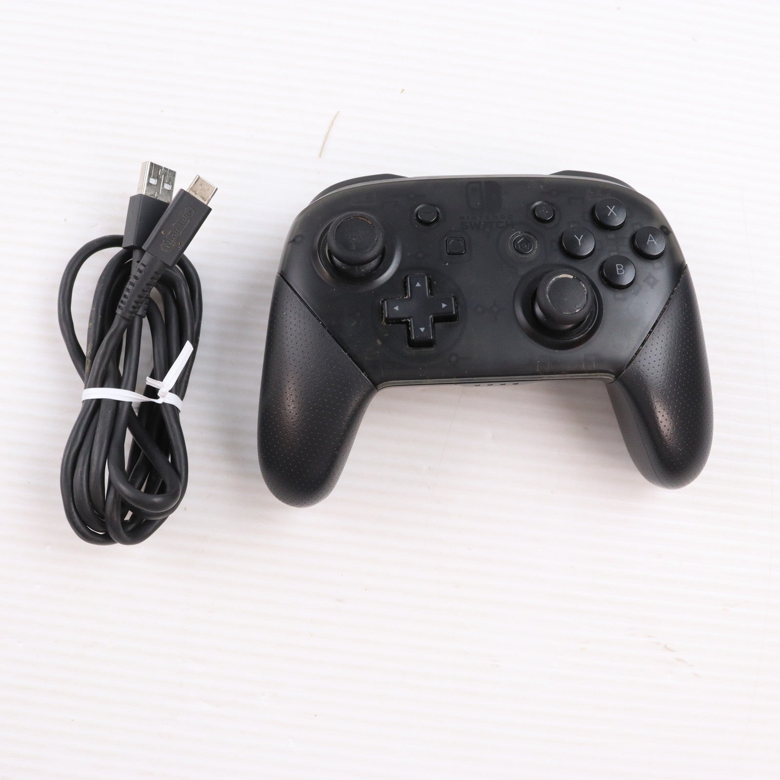 【中古即納】[ACC][Switch] Nintendo Switch Proコントローラー(ニンテンドースイッチ プロコントローラー) 任天堂(HAC-A-FSSKA)(20170303)