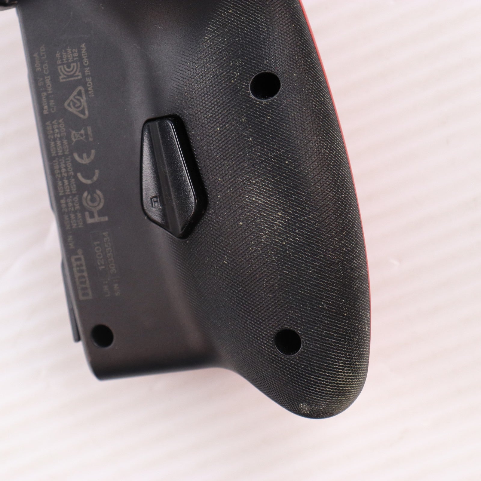 【中古即納】[ACC][Switch] グリップコントローラー for Nintendo Switch(ニンテンドースイッチ) レッド 任天堂ライセンス商品 HORI(NSW-300)(20201112)