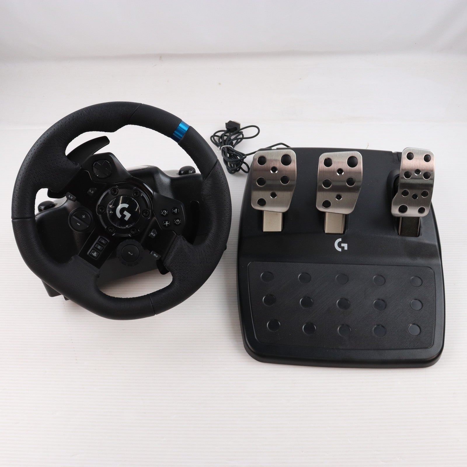 【中古即納】[ACC][PS4] G923 Racing Wheel & Pedal(G923 レーシングホイール&ペダル) Logicool(ロジクール)(G923)(20200917)