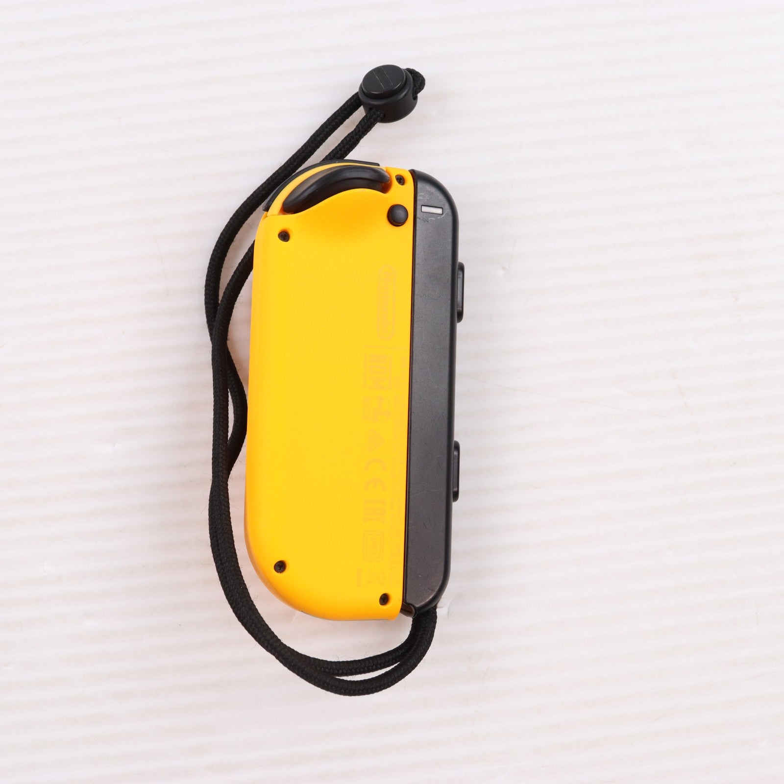 【中古即納】[ACC][Switch] (単品) Joy-Con(R) ネオンオレンジ(ジョイコンR ネオンオレンジ) 任天堂(HAC-A-JAQAA)(20191004)