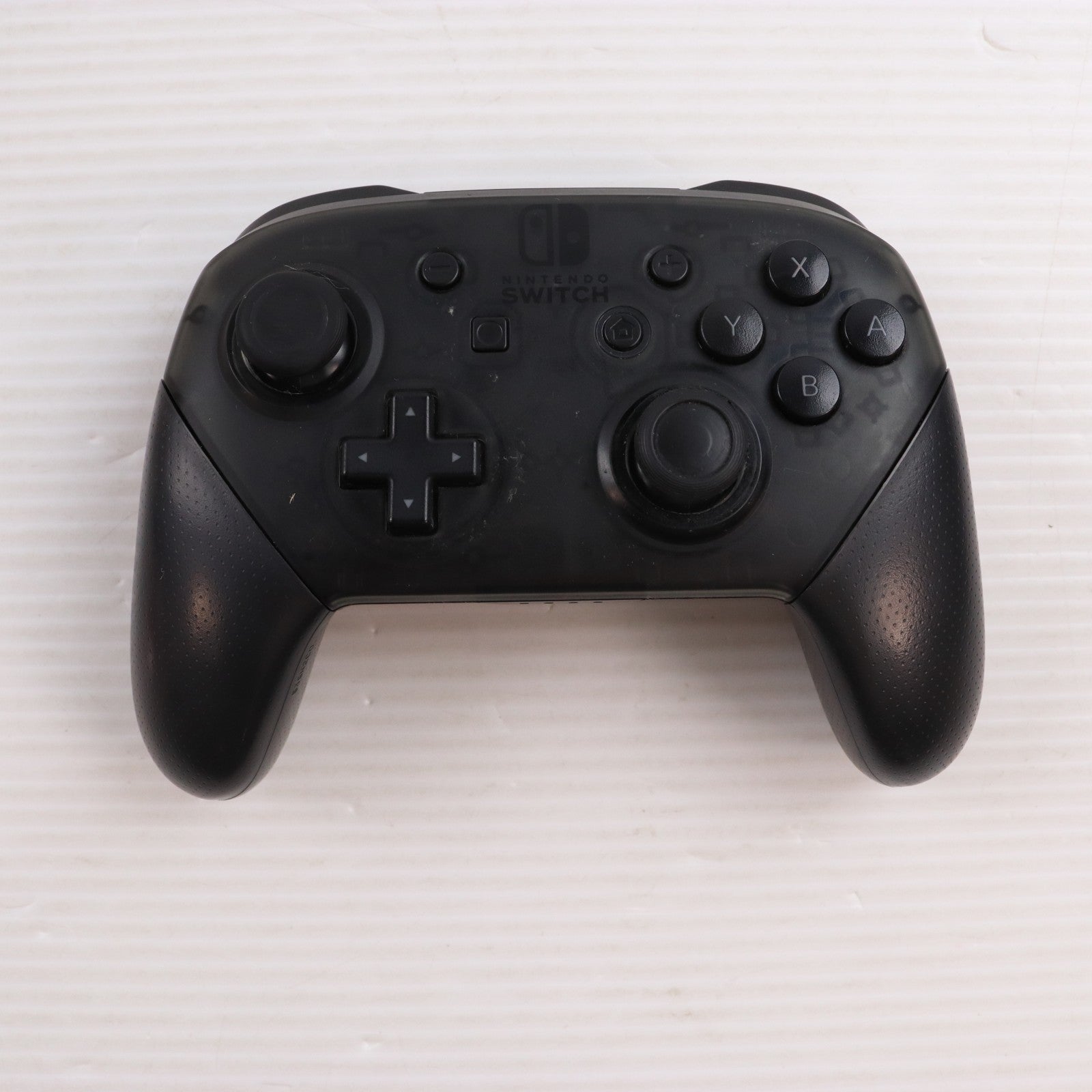【中古即納】[ACC][Switch] Nintendo Switch Proコントローラー(ニンテンドースイッチ プロコントローラー) 任天堂(HAC-A-FSSKA)(20170303)