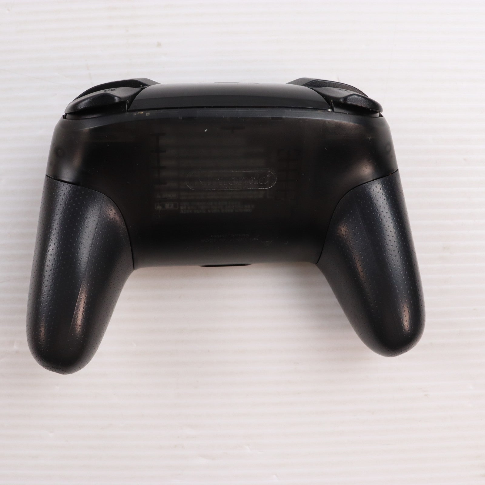 【中古即納】[ACC][Switch] Nintendo Switch Proコントローラー(ニンテンドースイッチ プロコントローラー) 任天堂(HAC-A-FSSKA)(20170303)