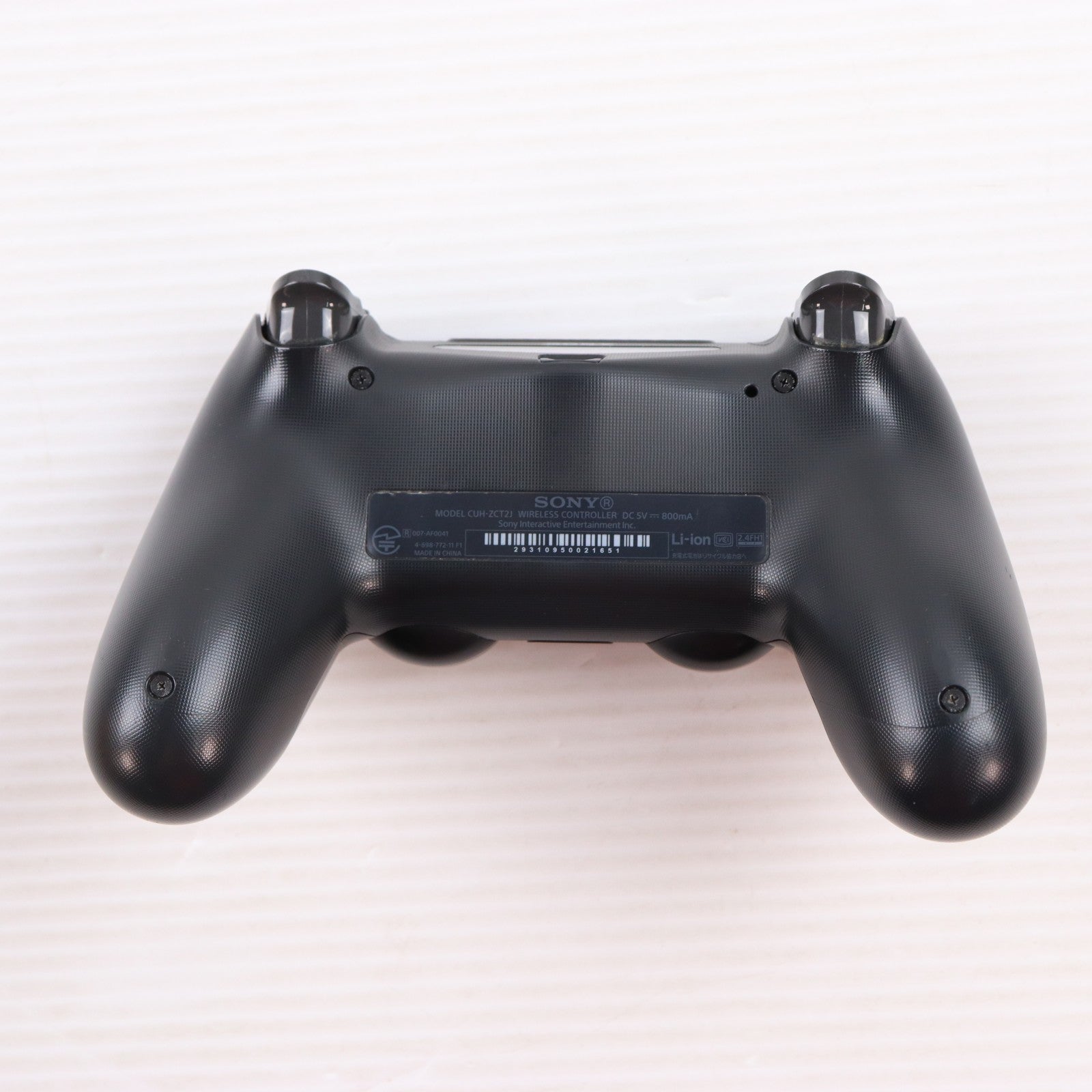 【中古即納】[ACC][PS4] ワイヤレスコントローラー DUALSHOCK4(デュアルショック4) ジェット・ブラック SCE(CUH-ZCT2J)(20160915)