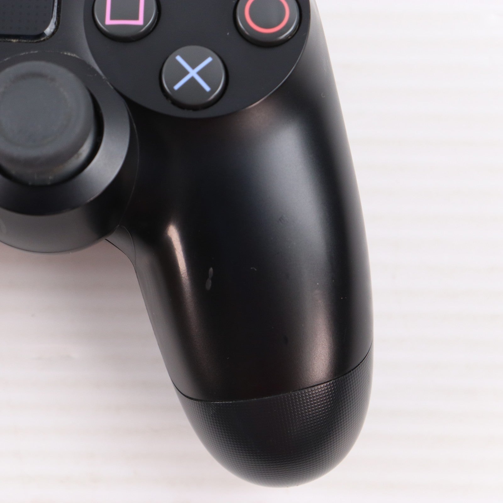【中古即納】[ACC][PS4] ワイヤレスコントローラー DUALSHOCK4(デュアルショック4) ジェット・ブラック SCE(CUH-ZCT2J)(20160915)