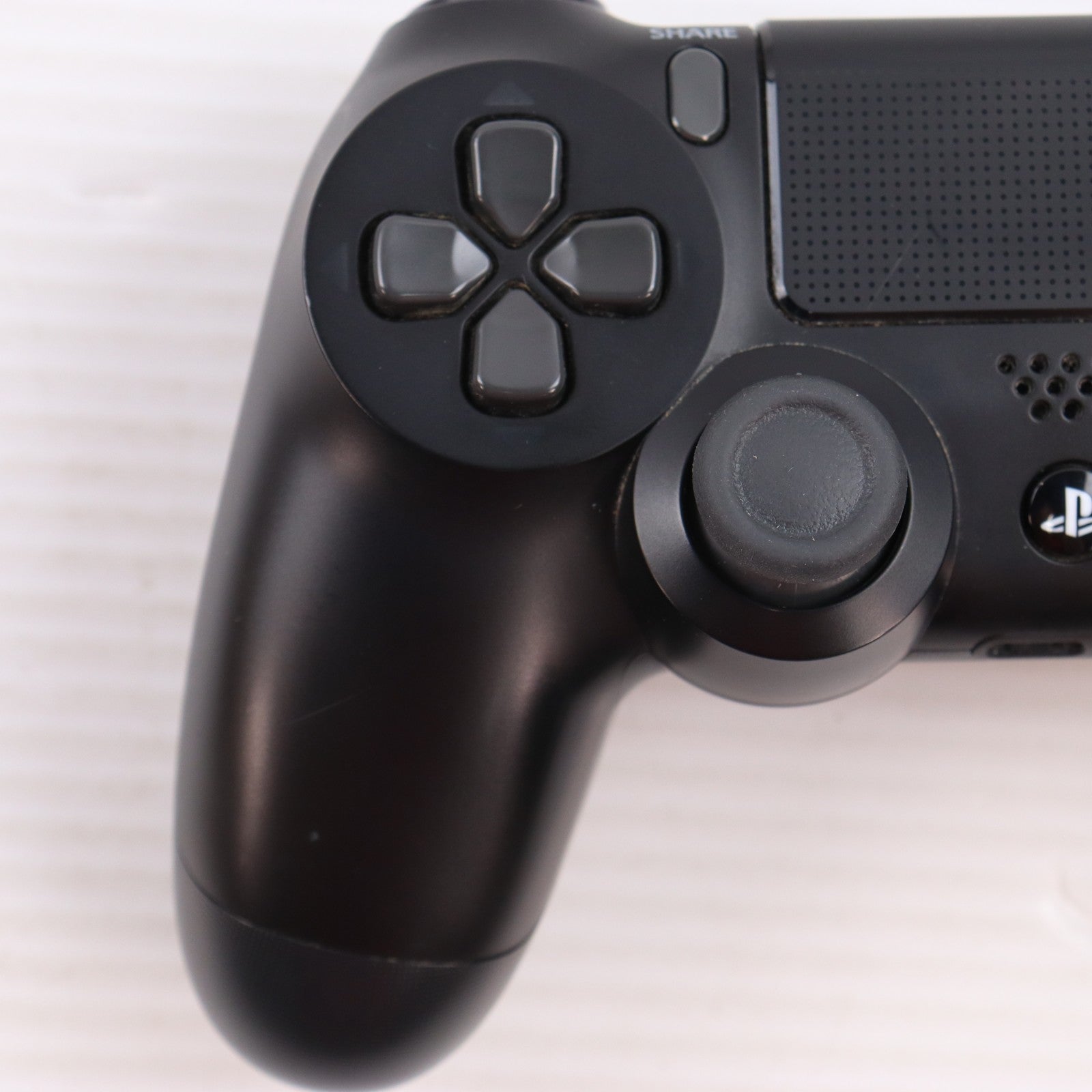 【中古即納】[ACC][PS4] ワイヤレスコントローラー DUALSHOCK4(デュアルショック4) ジェット・ブラック SCE(CUH-ZCT2J)(20160915)