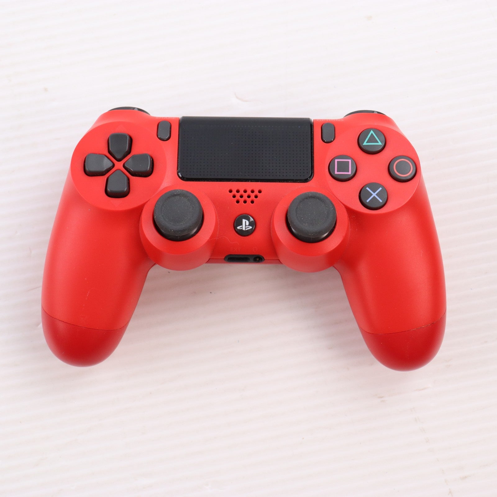 【中古即納】[ACC][PS4] ワイヤレスコントローラー DUALSHOCK4(デュアルショック4) マグマ・レッド SIE(CUH-ZCT2J11)(20161110)