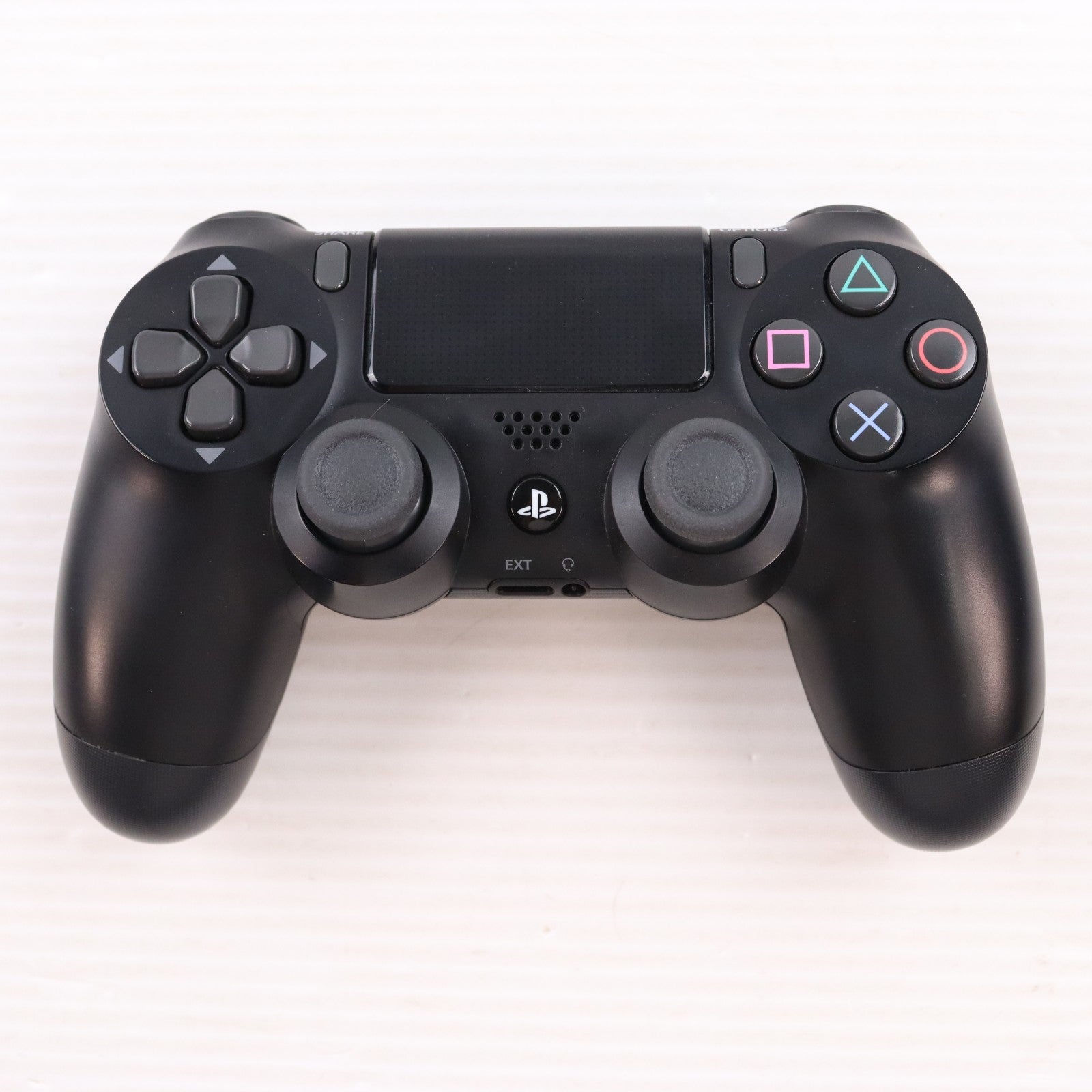 【中古即納】[ACC][PS4] ワイヤレスコントローラー DUALSHOCK4(デュアルショック4) ジェット・ブラック SCE(CUH-ZCT2J)(20160915)