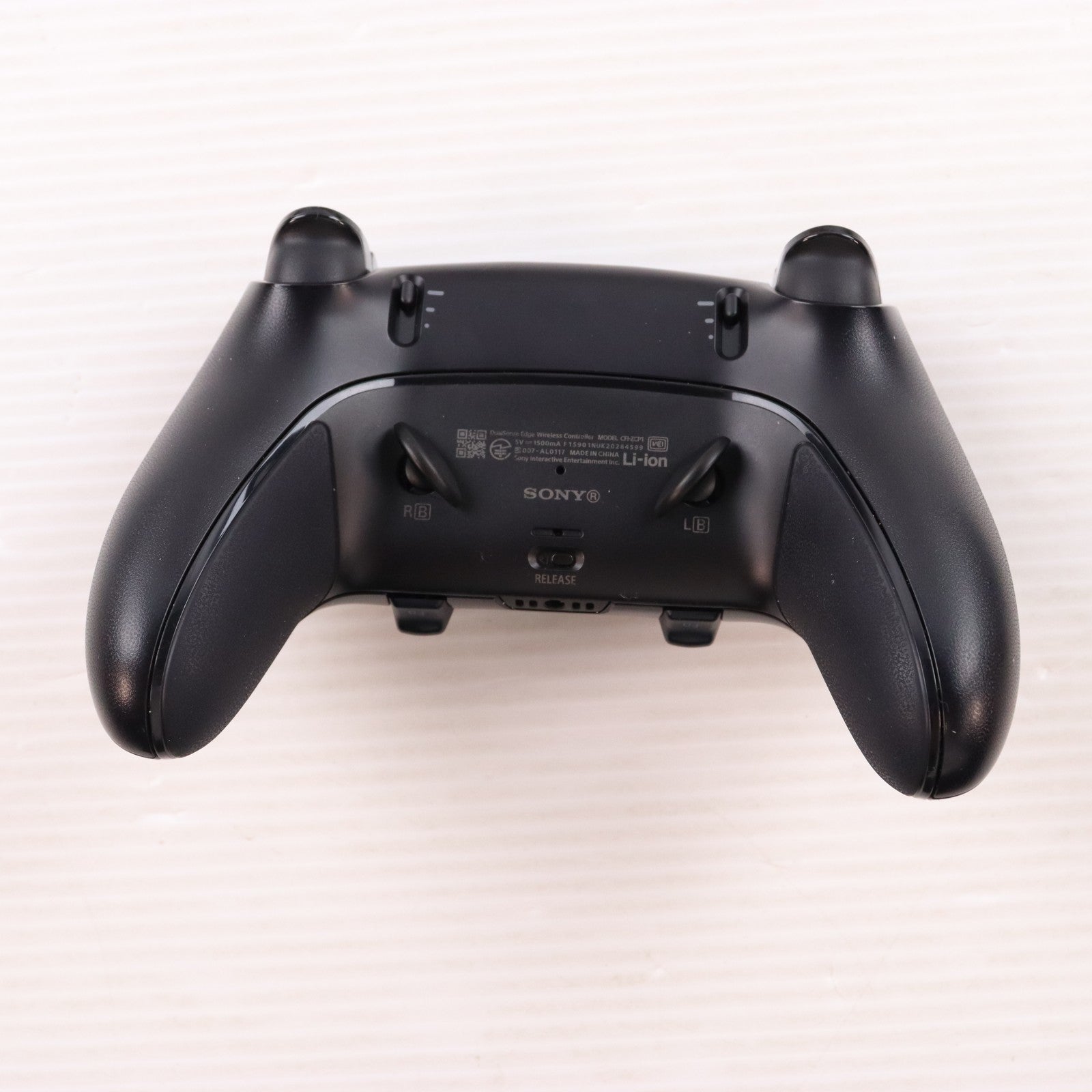 【中古即納】[ACC][PS5] DualSense Edge(デュアルセンス エッジ) ワイヤレスコントローラー ミッドナイト ブラック SIE(CFI-ZCP1J01)(20250220)