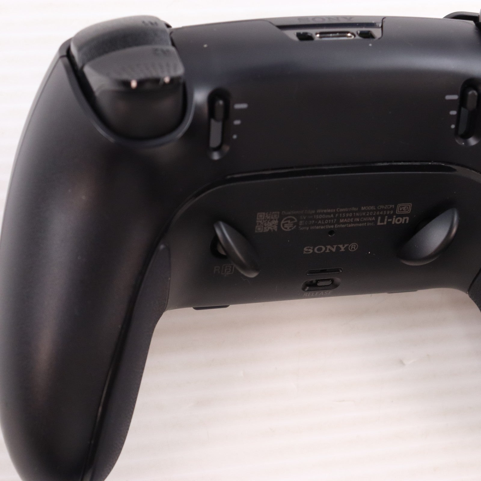 【中古即納】[ACC][PS5] DualSense Edge(デュアルセンス エッジ) ワイヤレスコントローラー ミッドナイト ブラック SIE(CFI-ZCP1J01)(20250220)