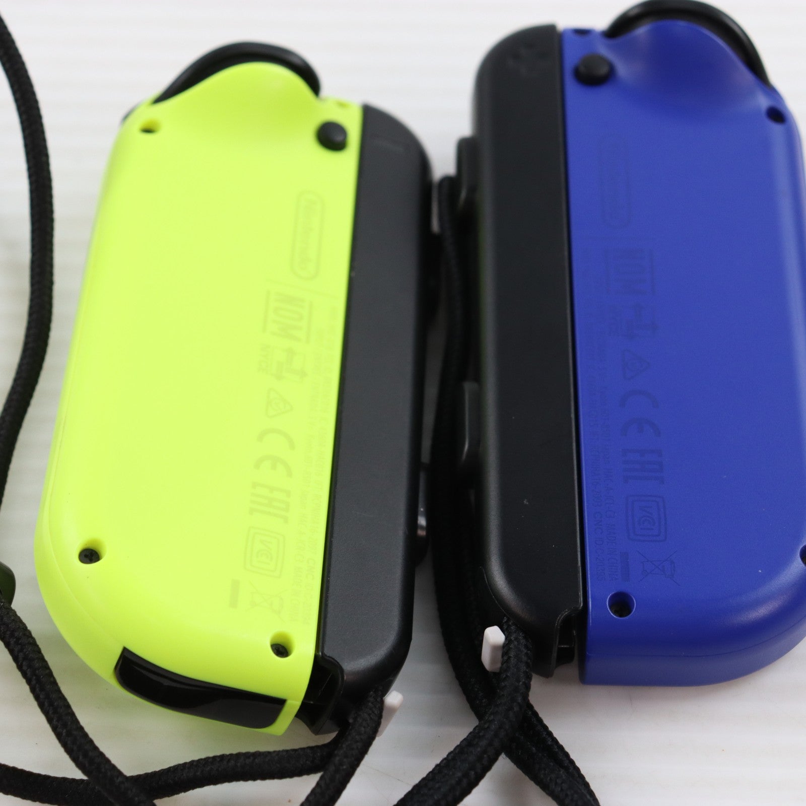 【中古即納】[ACC][Switch] Joy-Con(L) ブルー/(R) ネオンイエロー(ジョイコンL ブルー/R ネオンイエロー) 任天堂(HAC-A-JAPAA)(20191004)