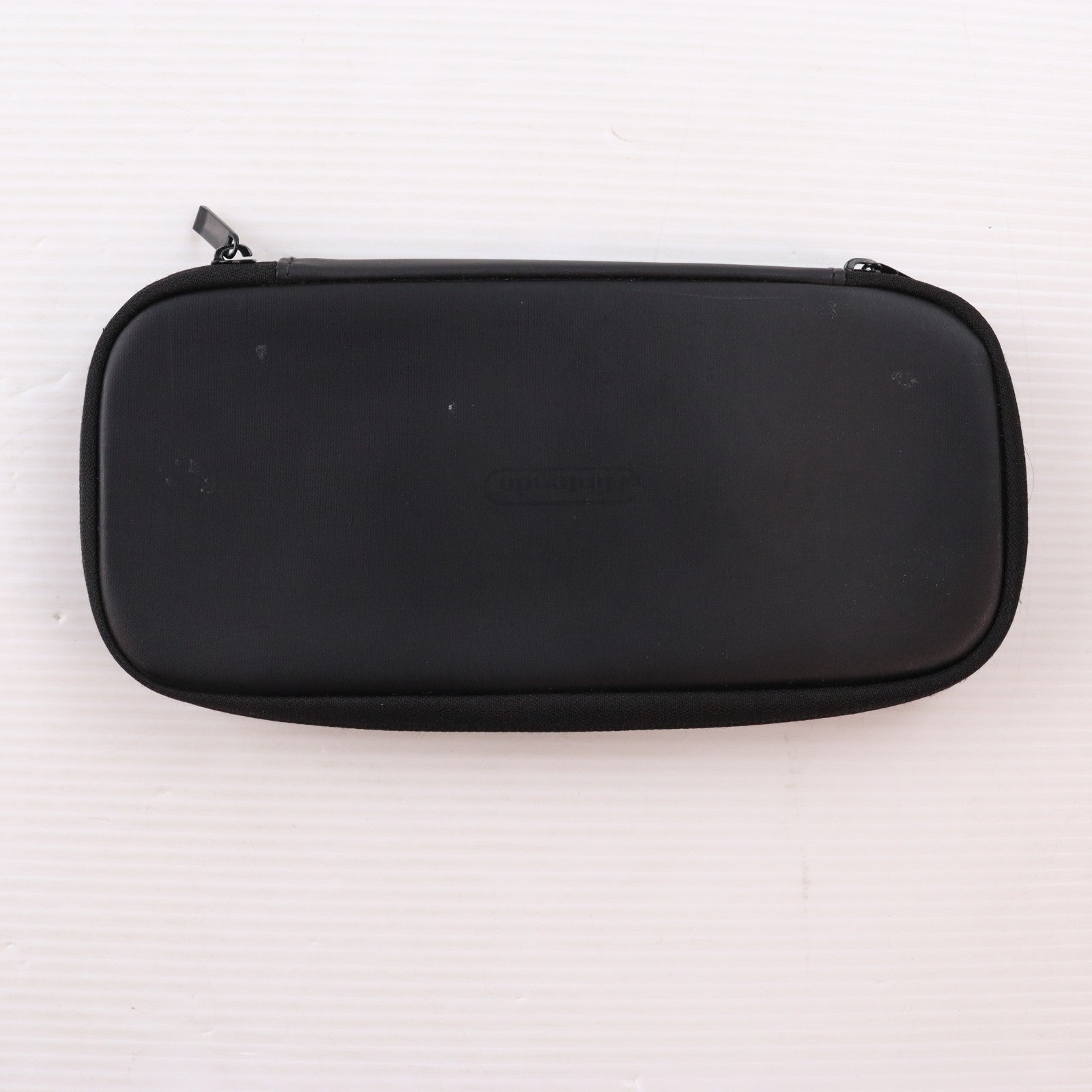 【中古即納】[ACC][Switch] (画面保護シート無し) Nintendo Switch(ニンテンドースイッチ) キャリングケース 任天堂(HAC-A-PSSAA)(20170303)