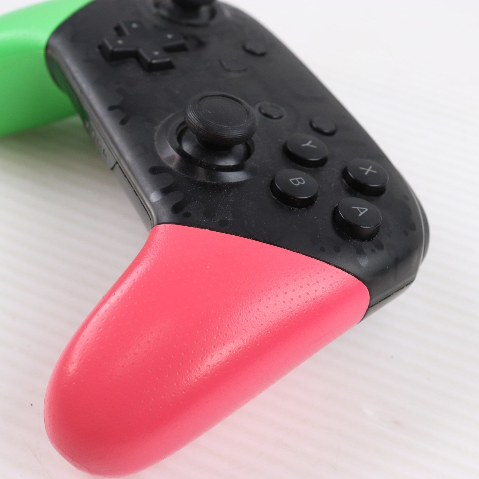 【中古即納】[ACC][Switch] (USB充電ケーブル無し) Nintendo Switch Proコントローラー(ニンテンドースイッチ プロコントローラー) 任天堂(HAC-A-FSSKA)(20170303)