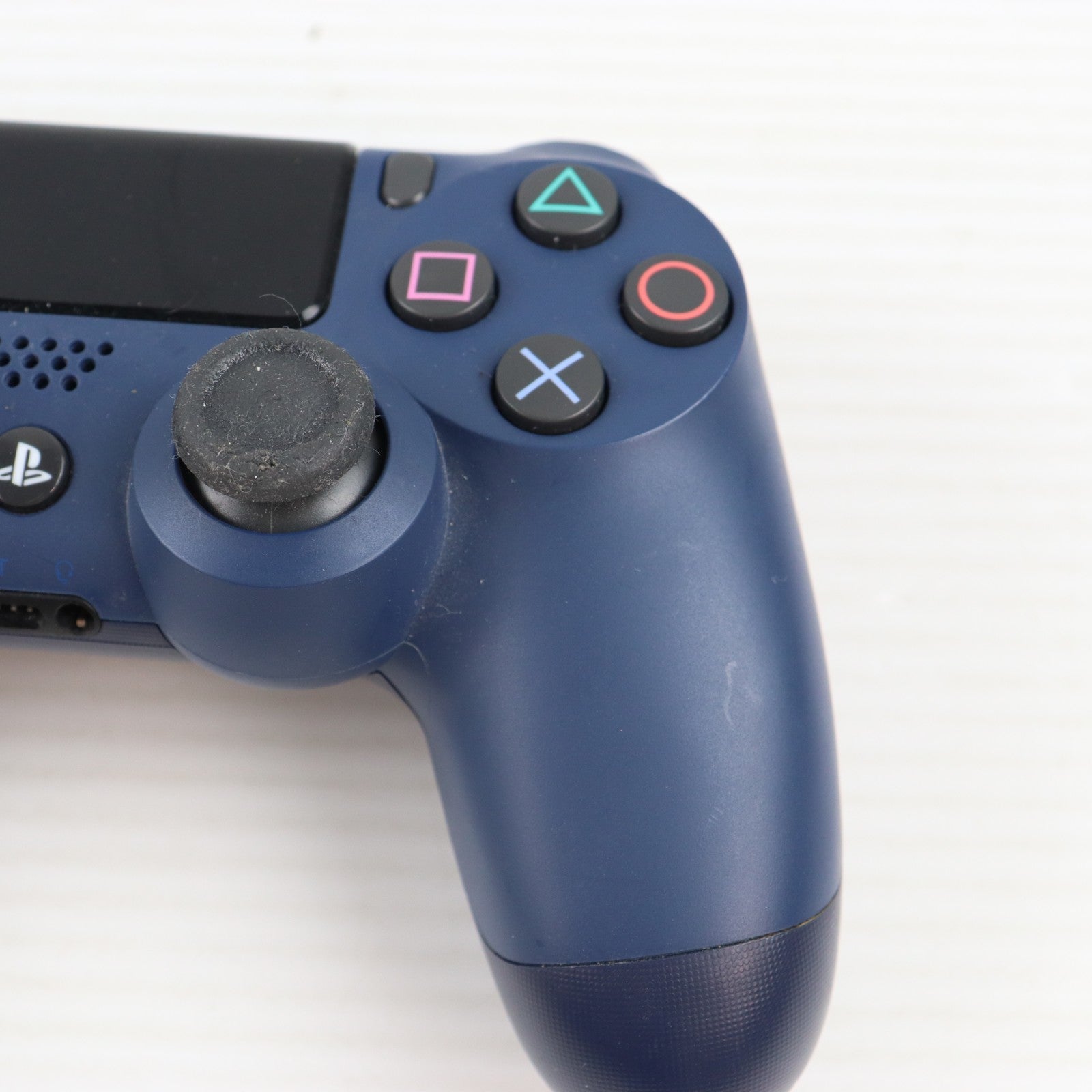 【中古即納】[ACC][PS4] ワイヤレスコントローラー DUALSHOCK4(デュアルショック4) ミッドナイト・ブルー SIE(CUH-ZCT2J22)(20171103)