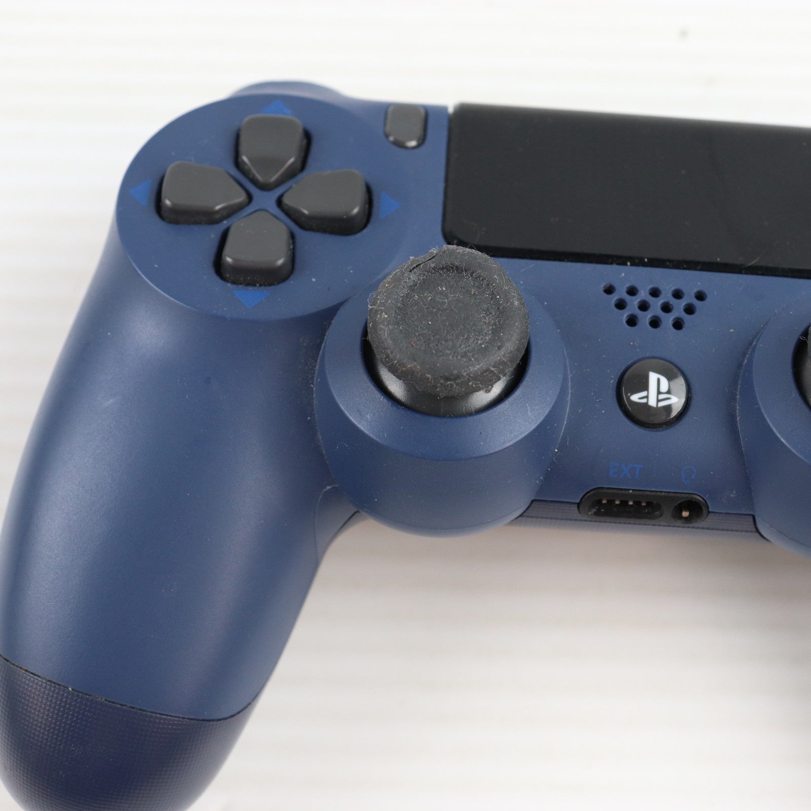 【中古即納】[ACC][PS4] ワイヤレスコントローラー DUALSHOCK4(デュアルショック4) ミッドナイト・ブルー SIE(CUH-ZCT2J22)(20171103)