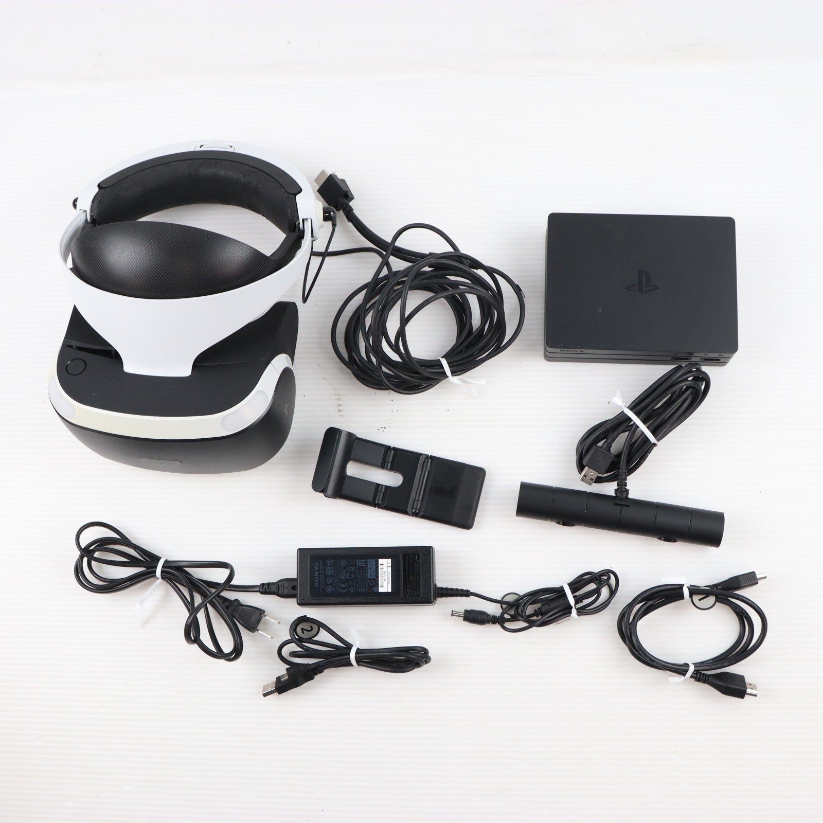【中古即納】[ACC][PS4] イヤーピース大・小サイズ無し PlayStation VR PlayStation Camera同梱版(プレイステーションVR/PSVR カメラ同梱版) SIE(CUHJ-16003)(20171014)