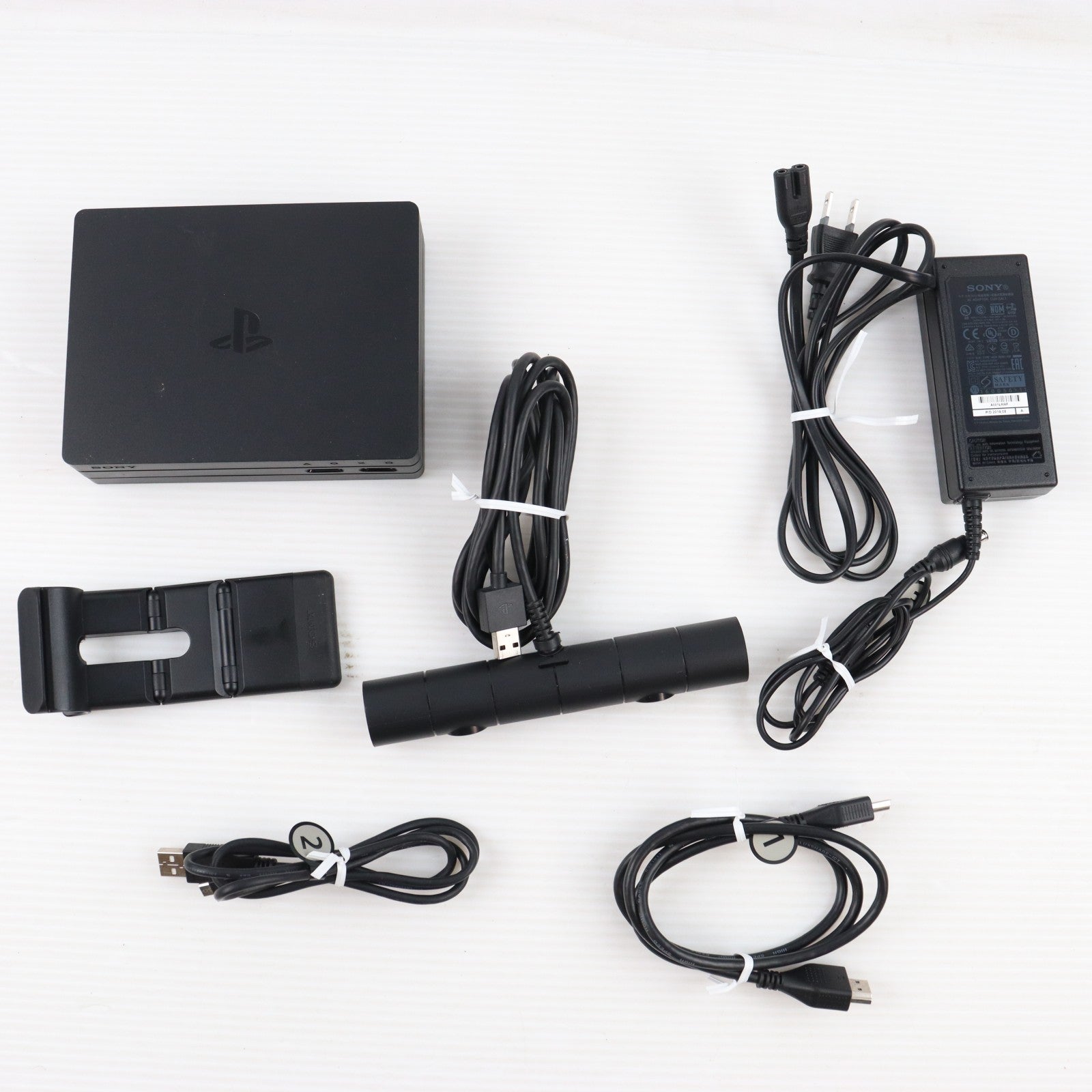 【中古即納】[ACC][PS4] イヤーピース大・小サイズ無し PlayStation VR PlayStation Camera同梱版(プレイステーションVR/PSVR カメラ同梱版) SIE(CUHJ-16003)(20171014)