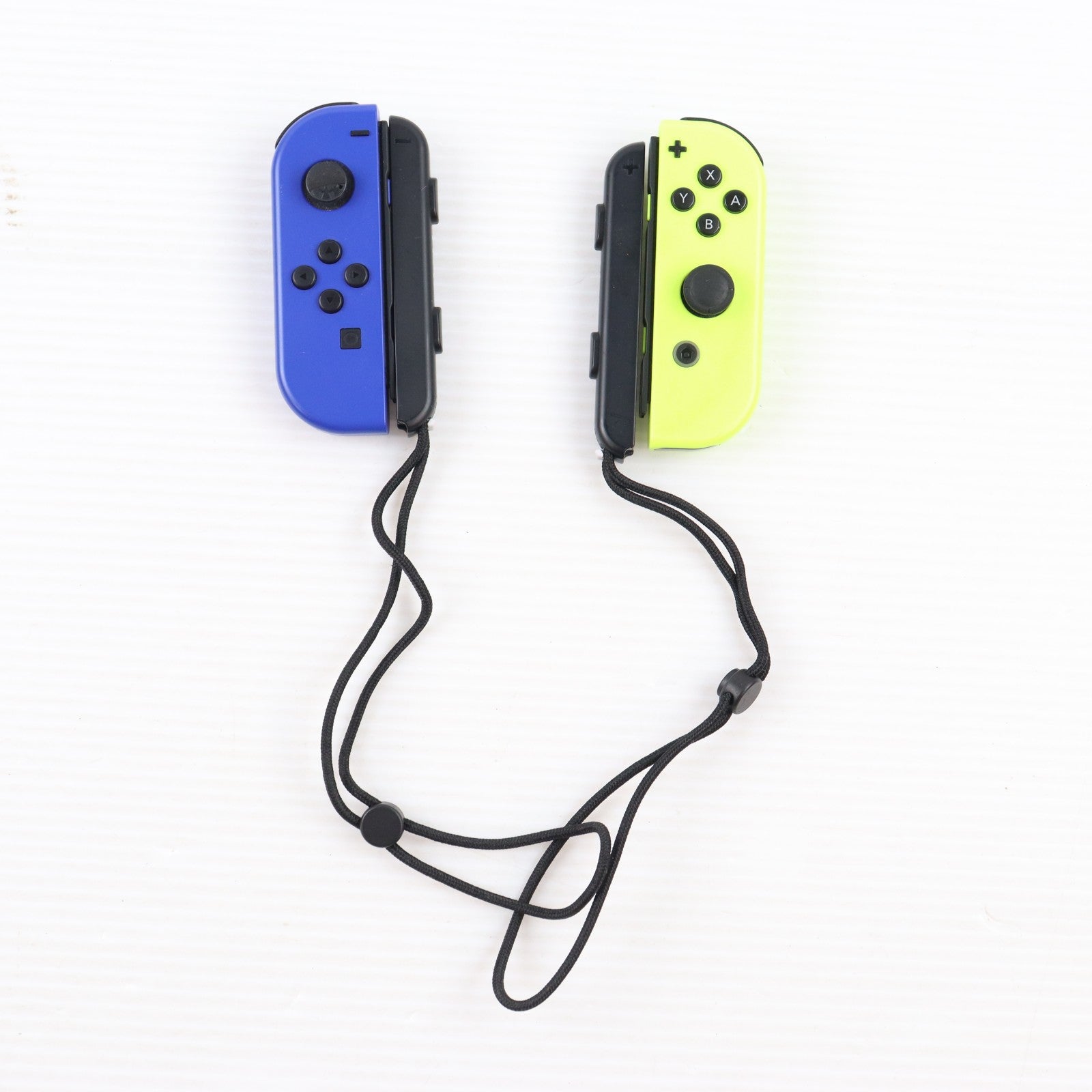 【中古即納】[ACC][Switch] Joy-Con(L) ブルー/(R) ネオンイエロー(ジョイコンL ブルー/R ネオンイエロー) 任天堂(HAC-A-JAPAA)(20191004)