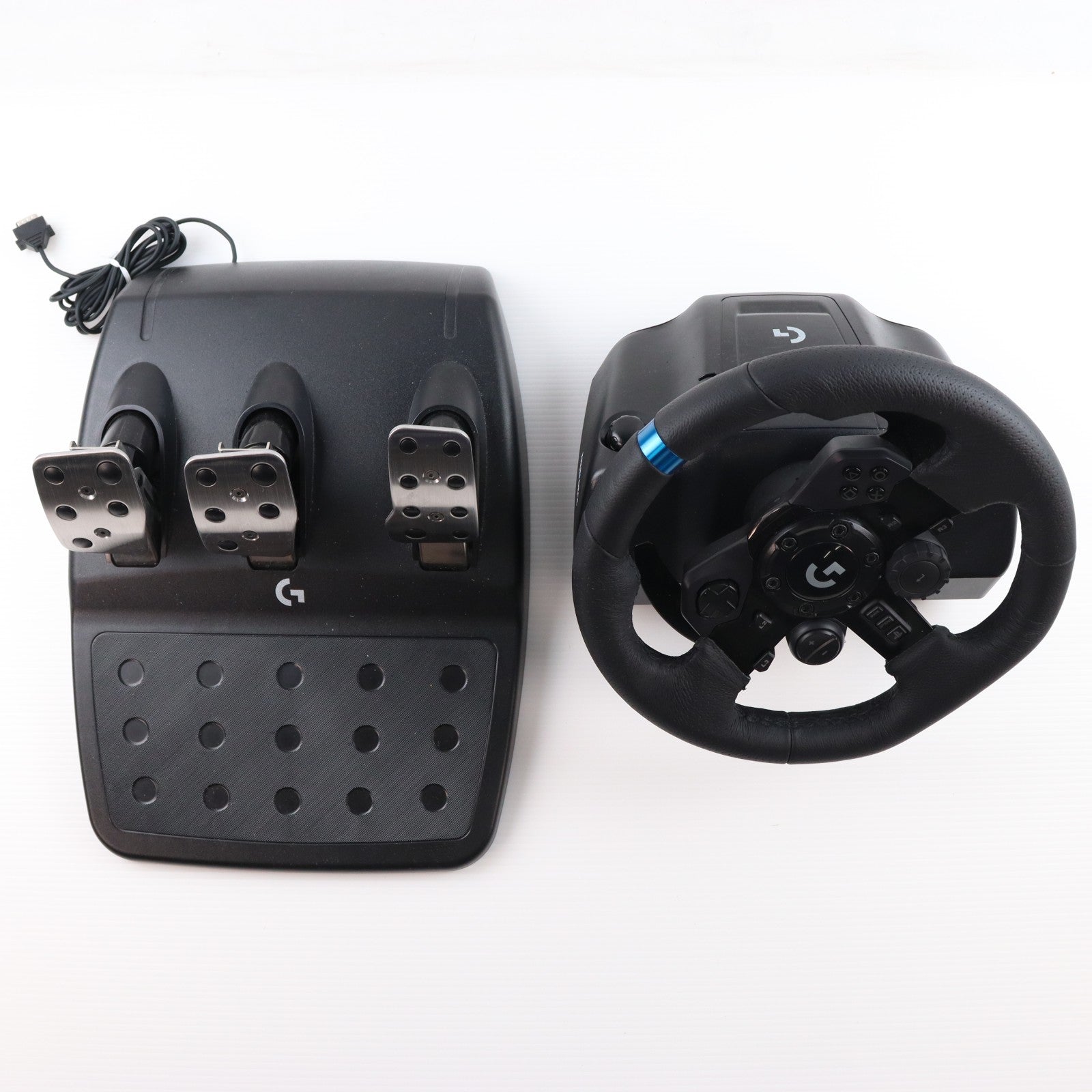 【中古即納】[ACC][PS4] G923 Racing Wheel & Pedal(G923 レーシングホイール&ペダル) Logicool(ロジクール)(G923)(20200917)