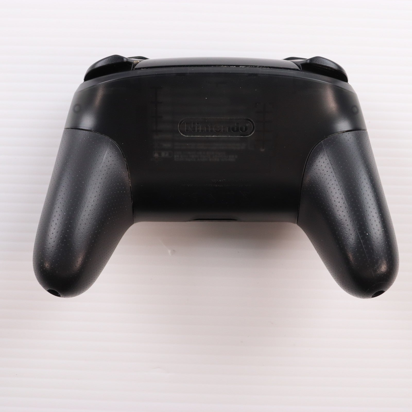 【中古即納】[ACC][Switch] Nintendo Switch Proコントローラー(ニンテンドースイッチ プロコントローラー) 任天堂(HAC-A-FSSKA)(20170303)