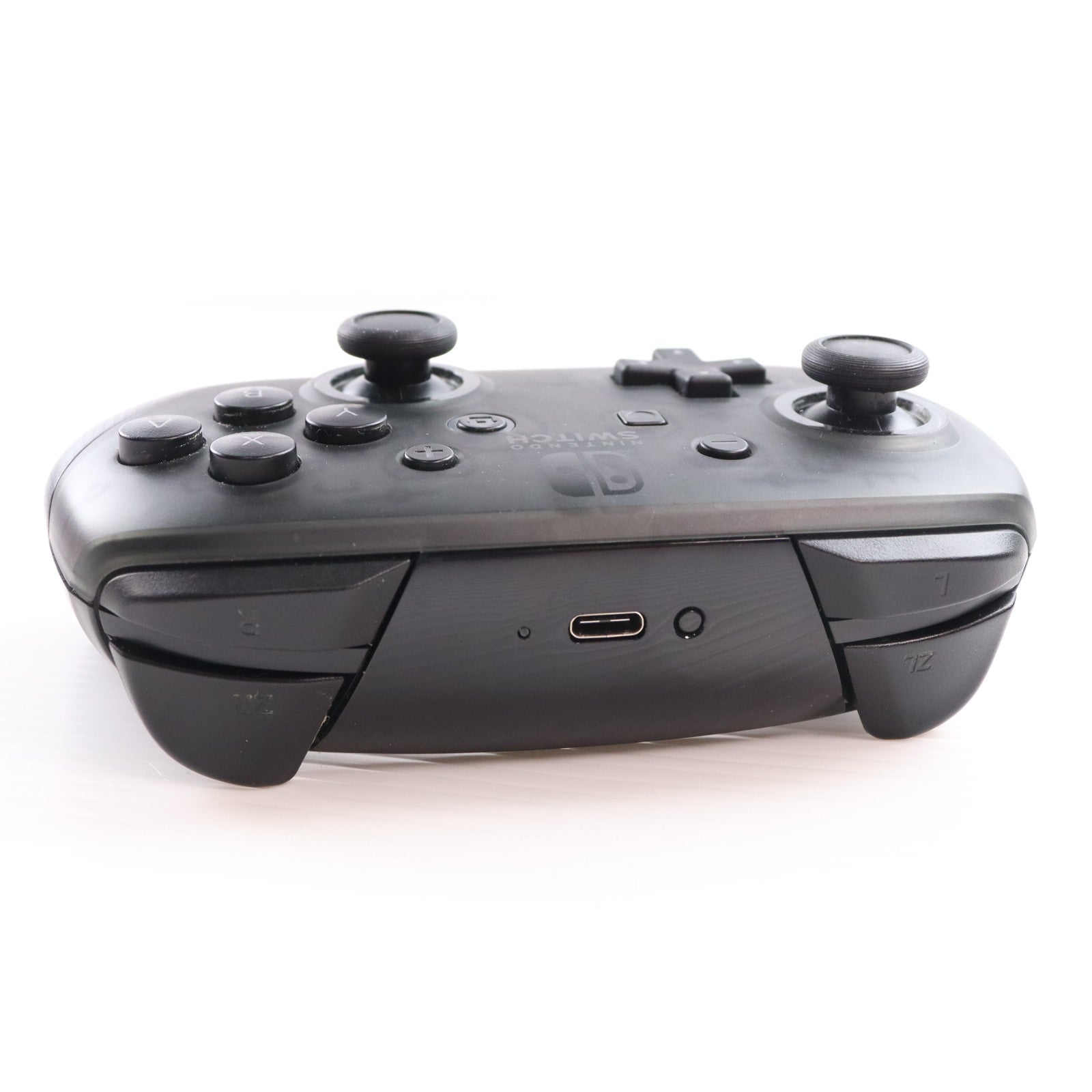 【中古即納】[ACC][Switch] Nintendo Switch Proコントローラー(ニンテンドースイッチ プロコントローラー) 任天堂(HAC-A-FSSKA)(20170303)