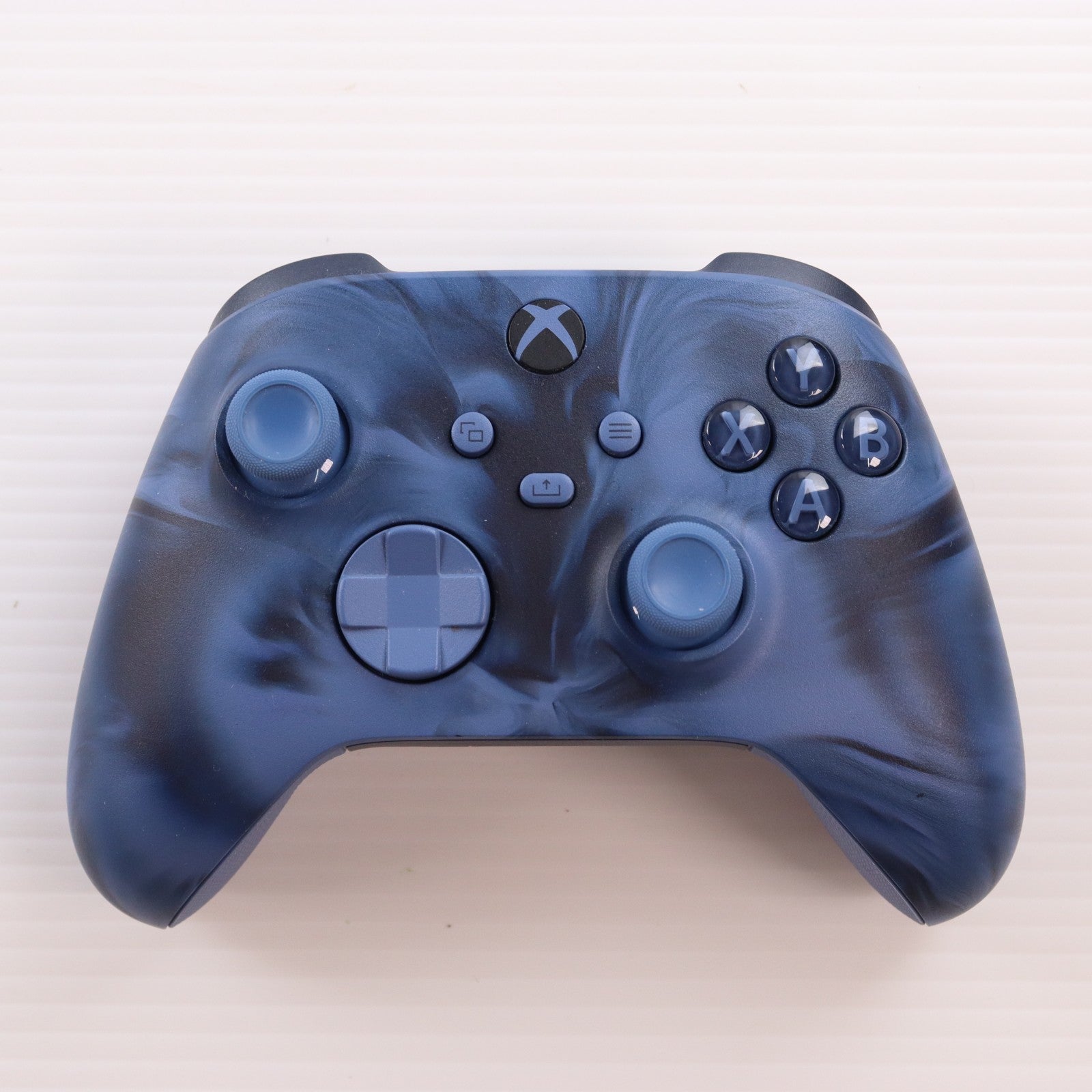 【中古即納】[ACC][XboxX/S] Xbox ワイヤレス コントローラー(ストームクラウド ベイパー) マイクロソフト(QAU-00131)(20230822)