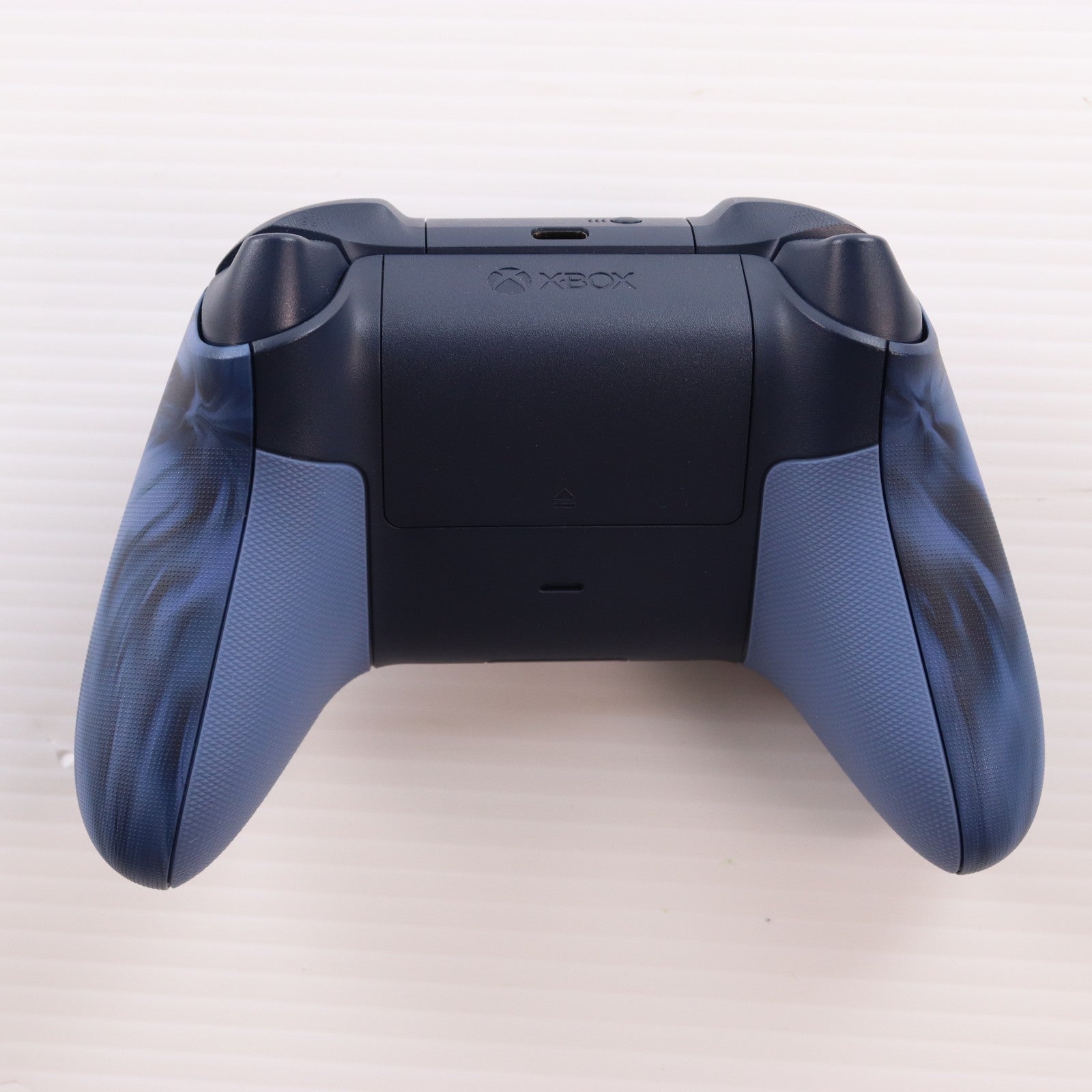 【中古即納】[ACC][XboxX/S] Xbox ワイヤレス コントローラー(ストームクラウド ベイパー) マイクロソフト(QAU-00131)(20230822)