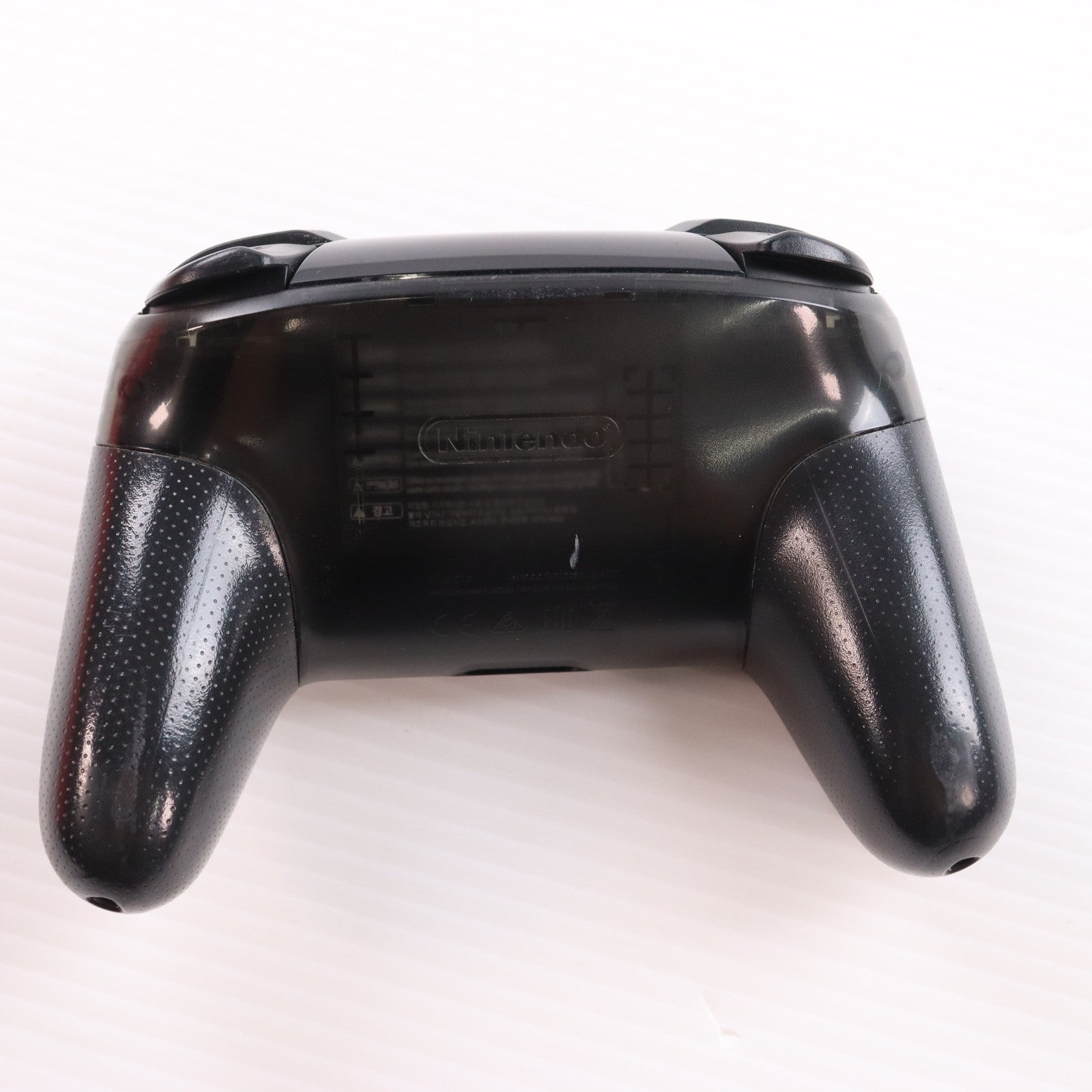 【中古即納】[ACC][Switch] Nintendo Switch Proコントローラー(ニンテンドースイッチ プロコントローラー) 任天堂(HAC-A-FSSKA)(20170303)