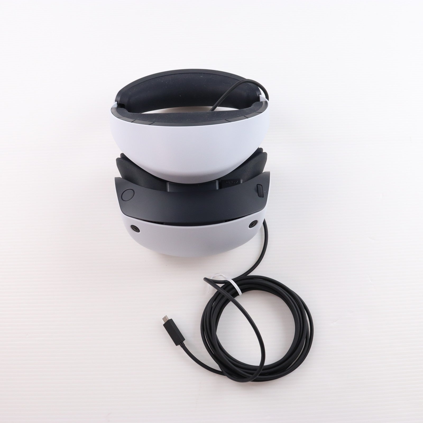 【中古即納】[ACC][PS5] PlayStation VR2(プレイステーションVR2) Horizon Call of the Mountain(ホライゾン コール・オブ・ザ・マウンテン) 同梱版 SIE(CFIJ-17001)(20230222)