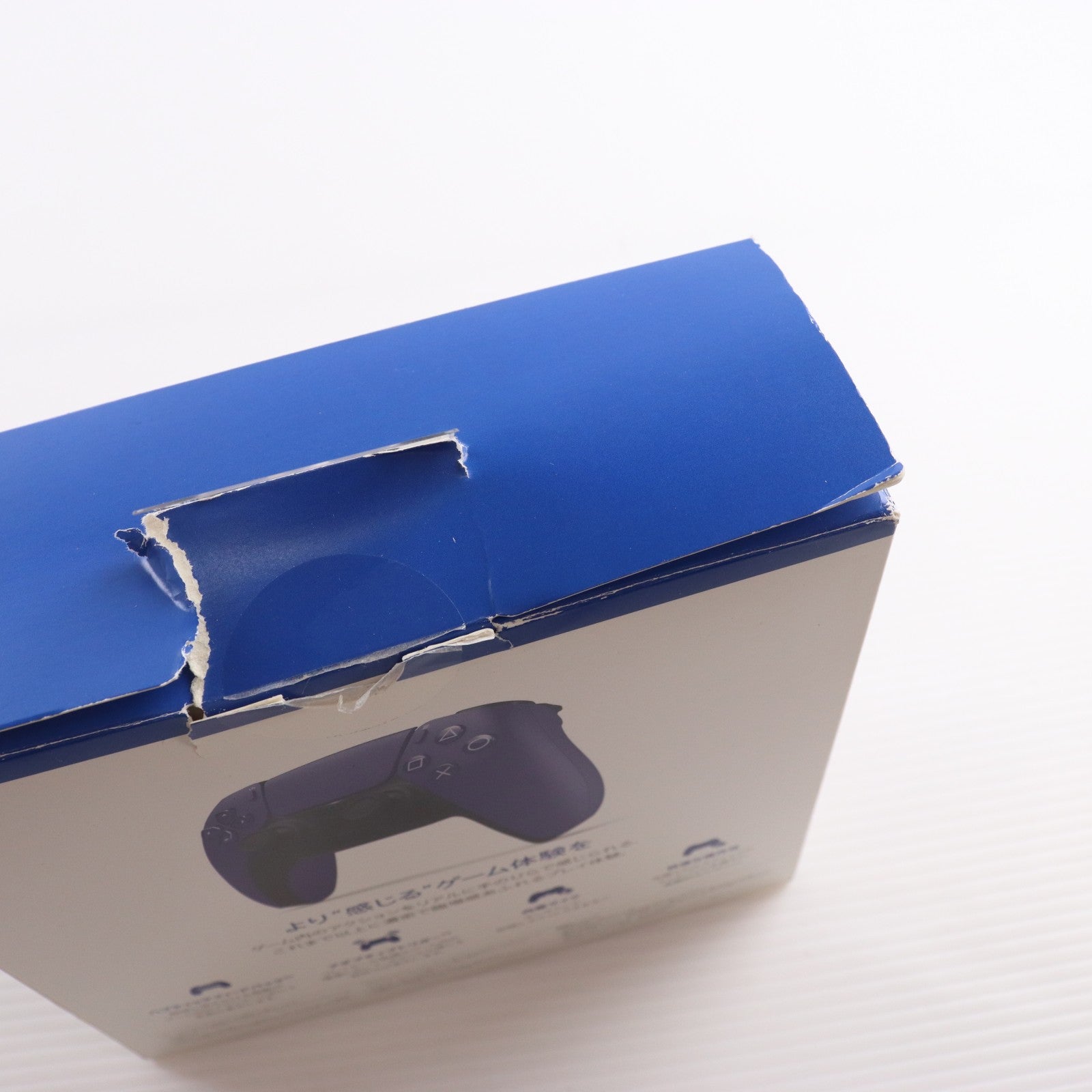 【中古即納】[ACC][PS5] DualSense(デュアルセンス) ワイヤレスコントローラー ギャラクティック パープル SIE(CFI-ZCT1J04)(20220114)