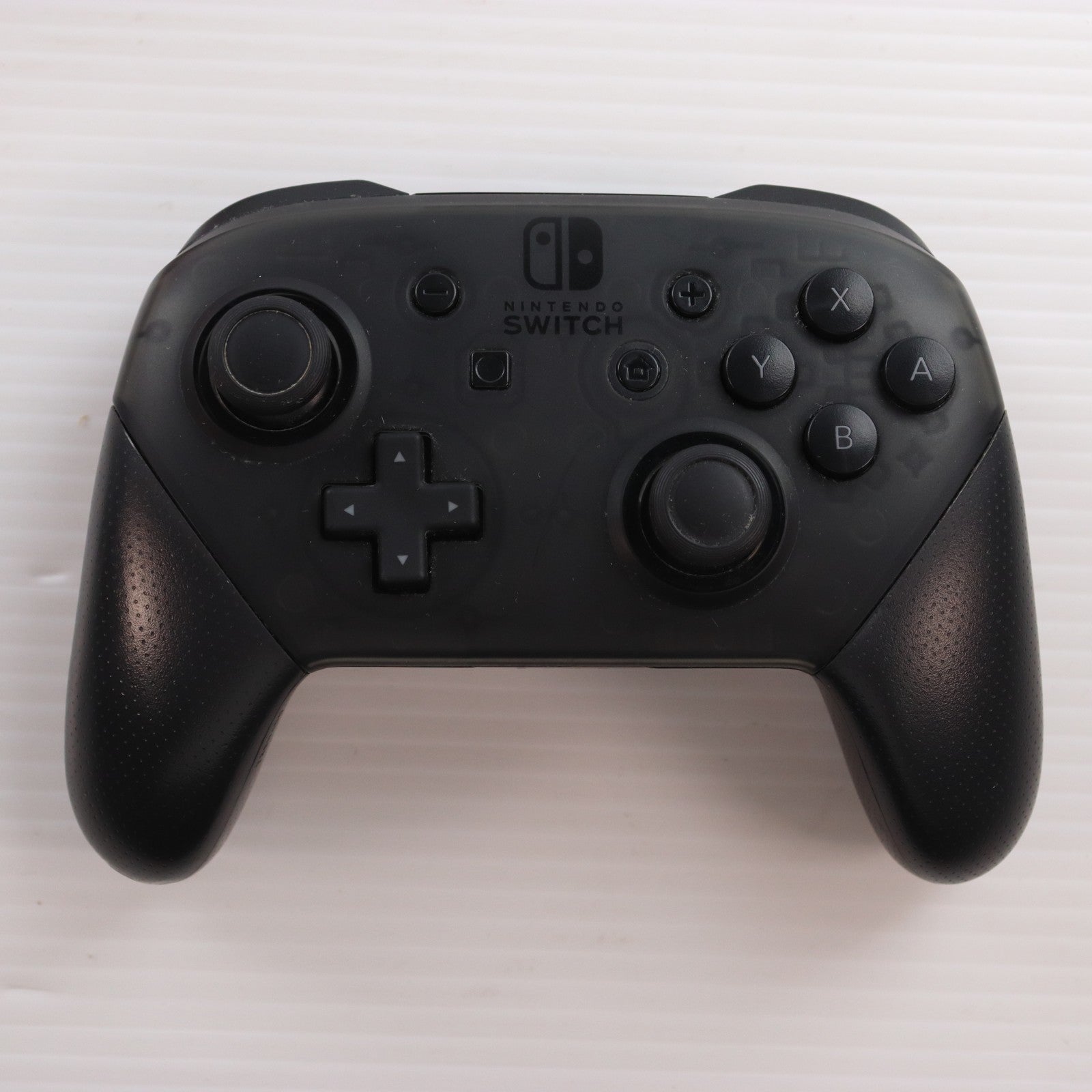 【中古即納】[ACC][Switch] Nintendo Switch Proコントローラー(ニンテンドースイッチ プロコントローラー) 任天堂(HAC-A-FSSKA)(20170303)